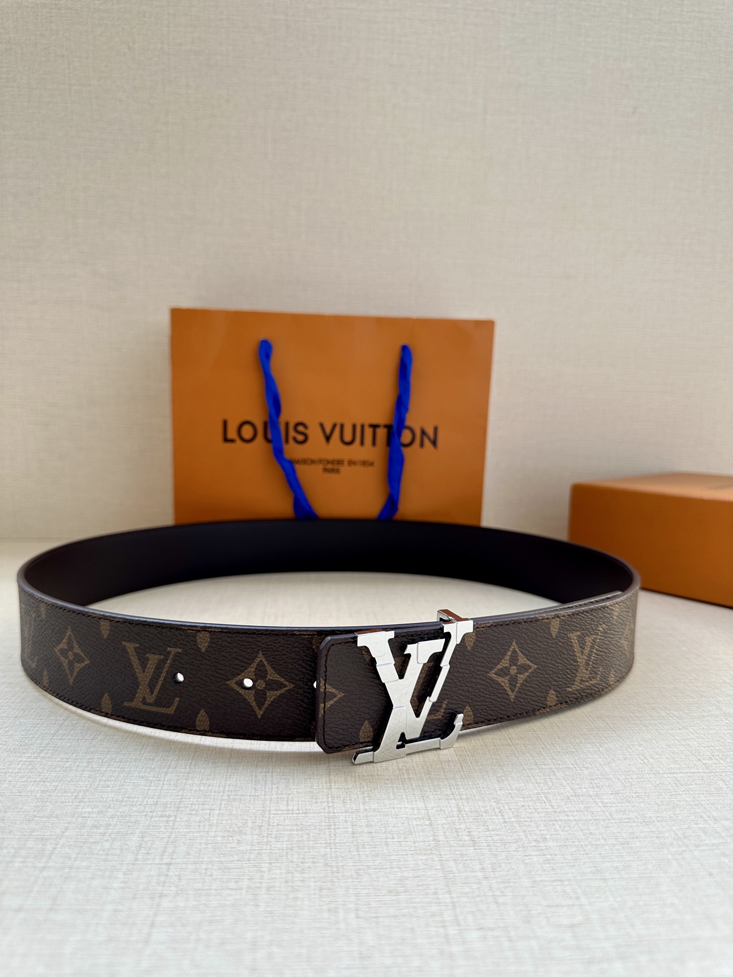 Louis Vuitton 4.0 Pixel Reversible Belt Monogram Canvas and Smooth Leather 2 i1749529710372 7700 0 0