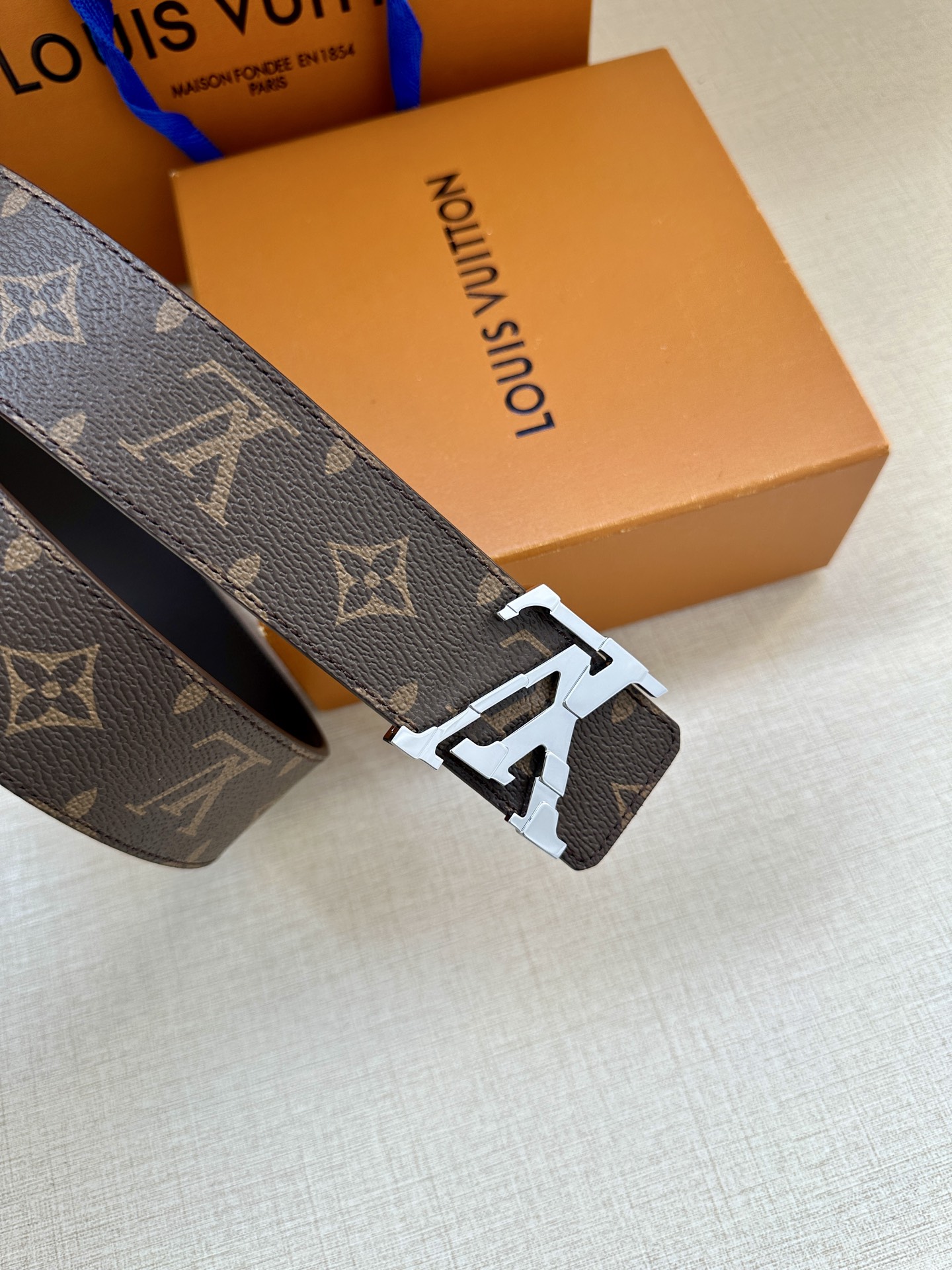 Louis Vuitton Pixel 4.0 CM Reversible Belt - Monogram Canvas & Smooth Leather 9 i1749529712087 159 0 3