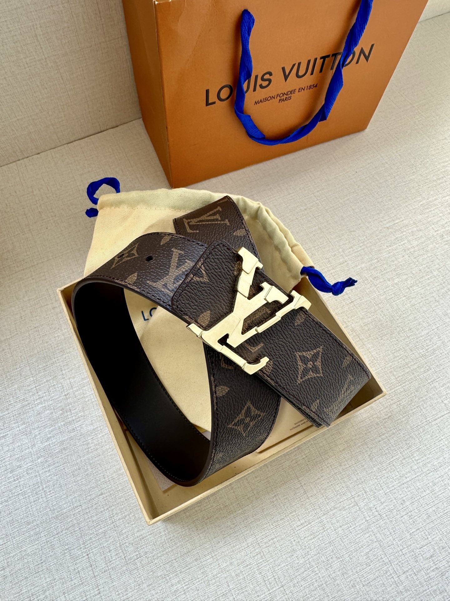 Louis Vuitton 4.0 Pixel Reversible Belt Monogram Canvas and Smooth Leather 8 i1749529712114 2646 0 6