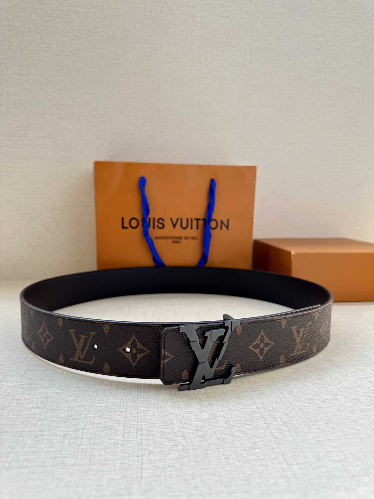 Louis Vuitton Pixel 4.0 CM Reversible Belt - Monogram Canvas & Smooth Leather 2 i1749529741341 7337 0 0