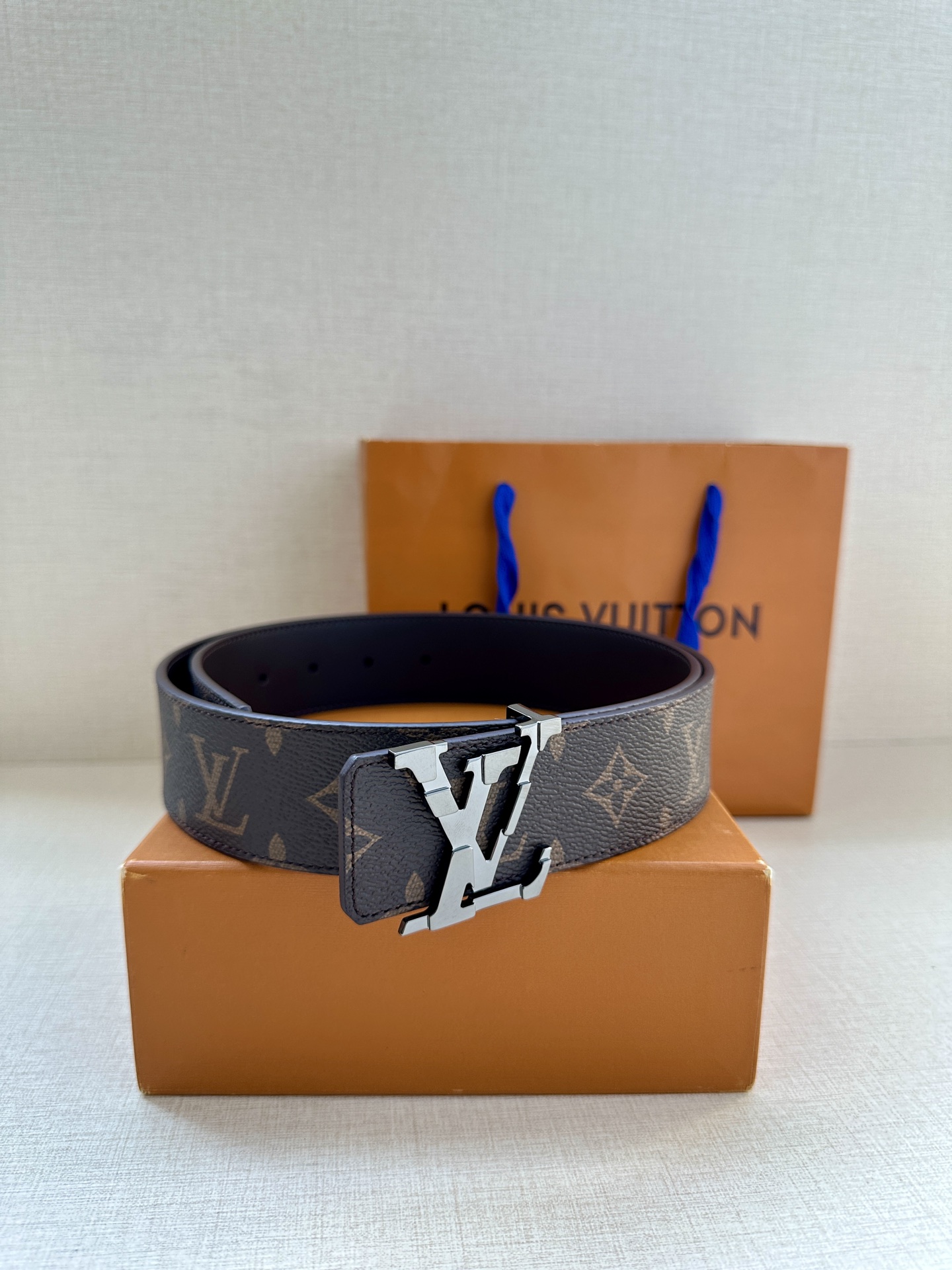 Louis Vuitton Pixel 4.0 CM Reversible Belt - Monogram Canvas & Smooth Leather 6 i1749529742946 5816 0 4