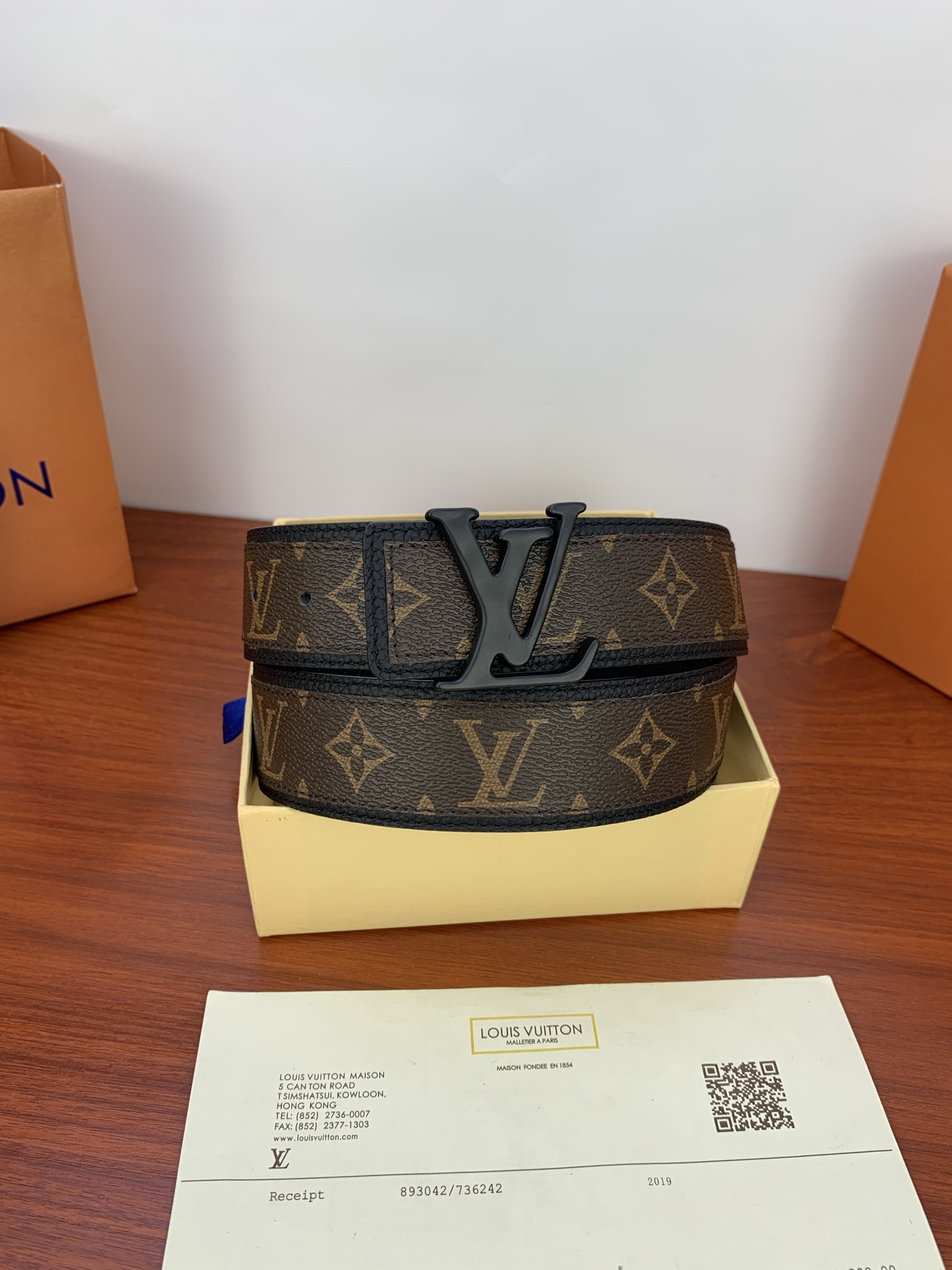  Shape Patchwork 腰带续写 2025春夏时装秀首次亮相的设计，以 Monogram 帆布