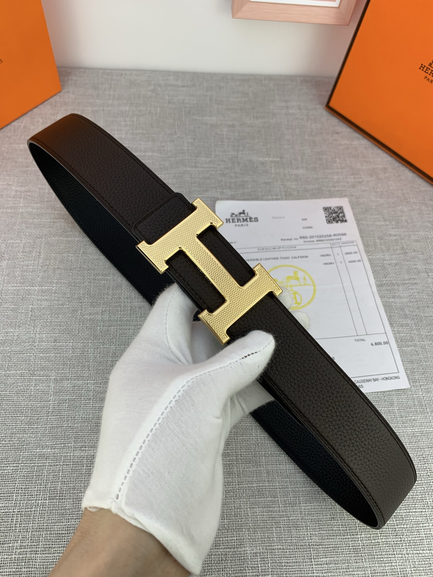  Hermes 爱马仕，专柜同款，3.8cm宽，带身采用进口头层Togo牛皮，boxer牛皮衬里，配以精