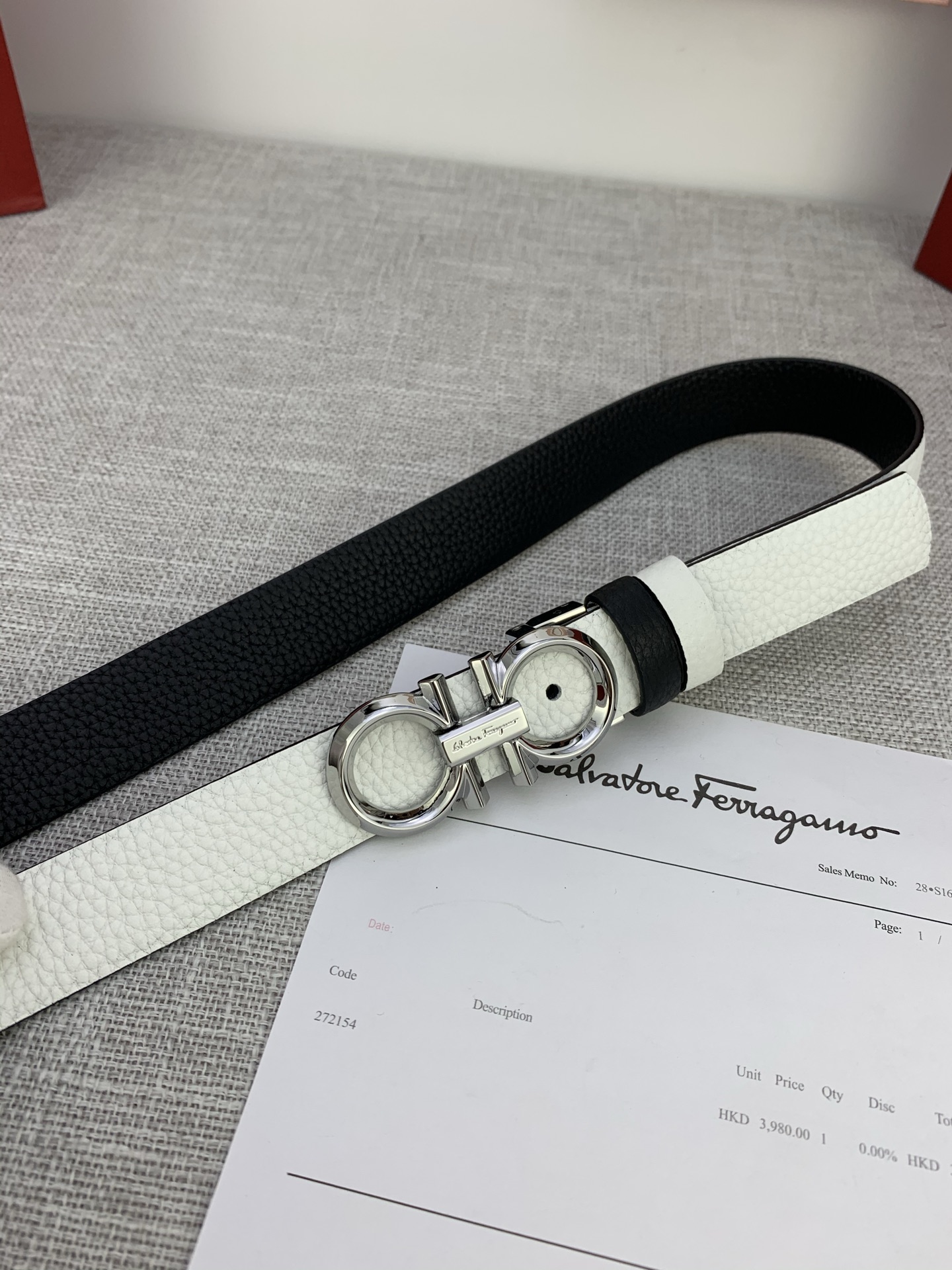 Review: Salvatore Ferragamo Cattle Leather Belt with Gancini Logo, Adjustable Fit - 图片 7