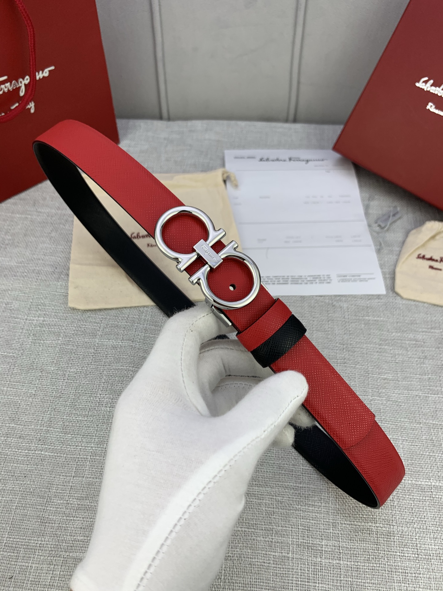 Real Grade Female Ferragamo Belt: Adjustable and Stylish with Gancini Logo