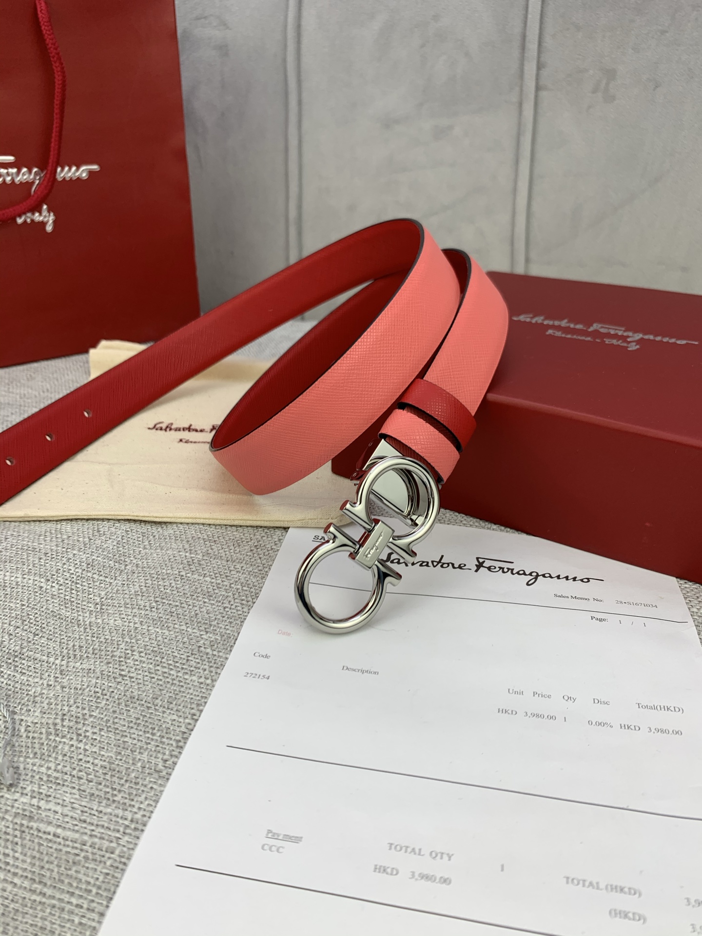 Real Grade Female Ferragamo Belt Review: Perfect Fit and Adjustable Sizing - 图片 7