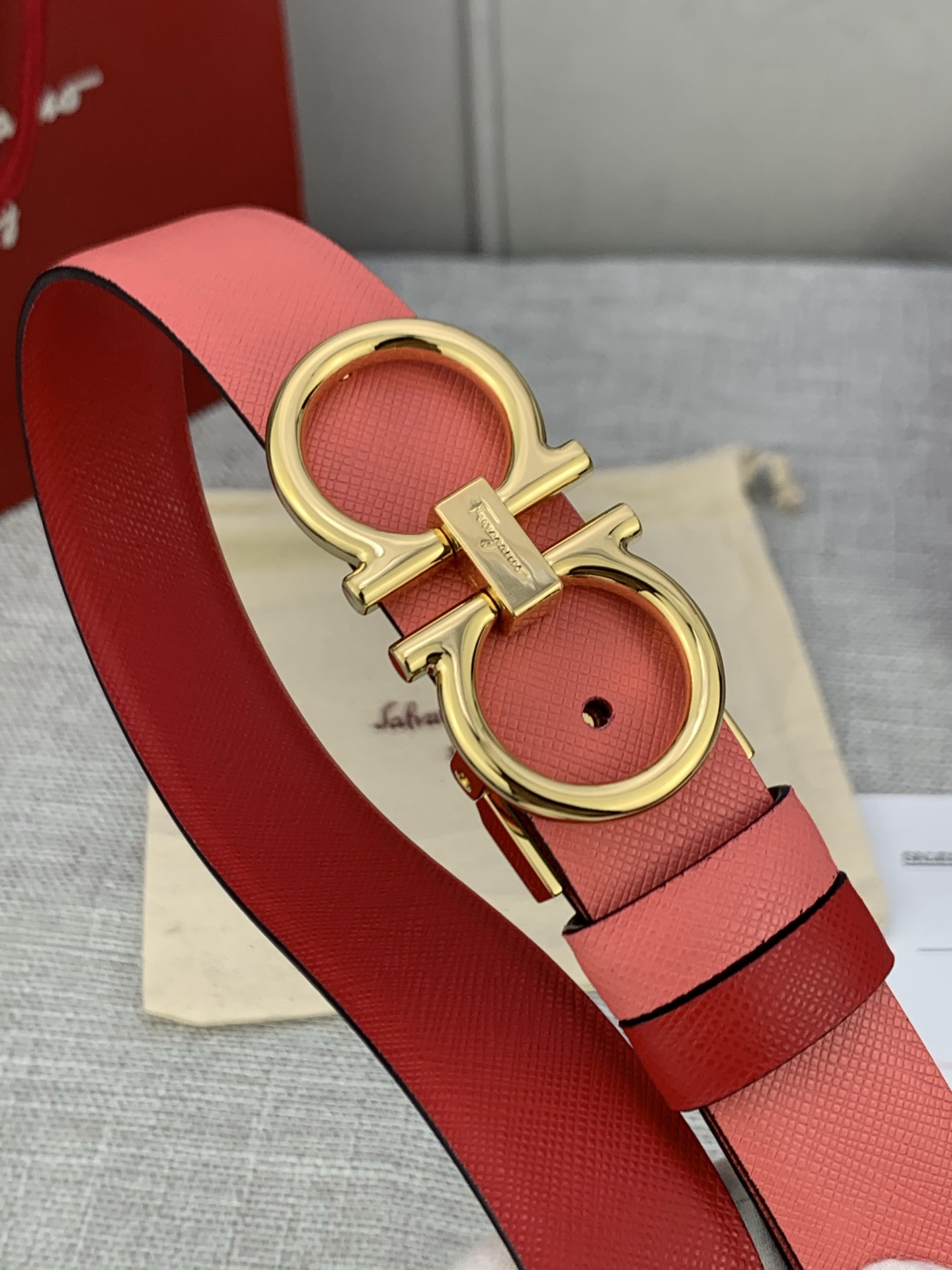 Real Grade Female Ferragamo Belt Review: Perfect Fit and Adjustable Sizing - 图片 2