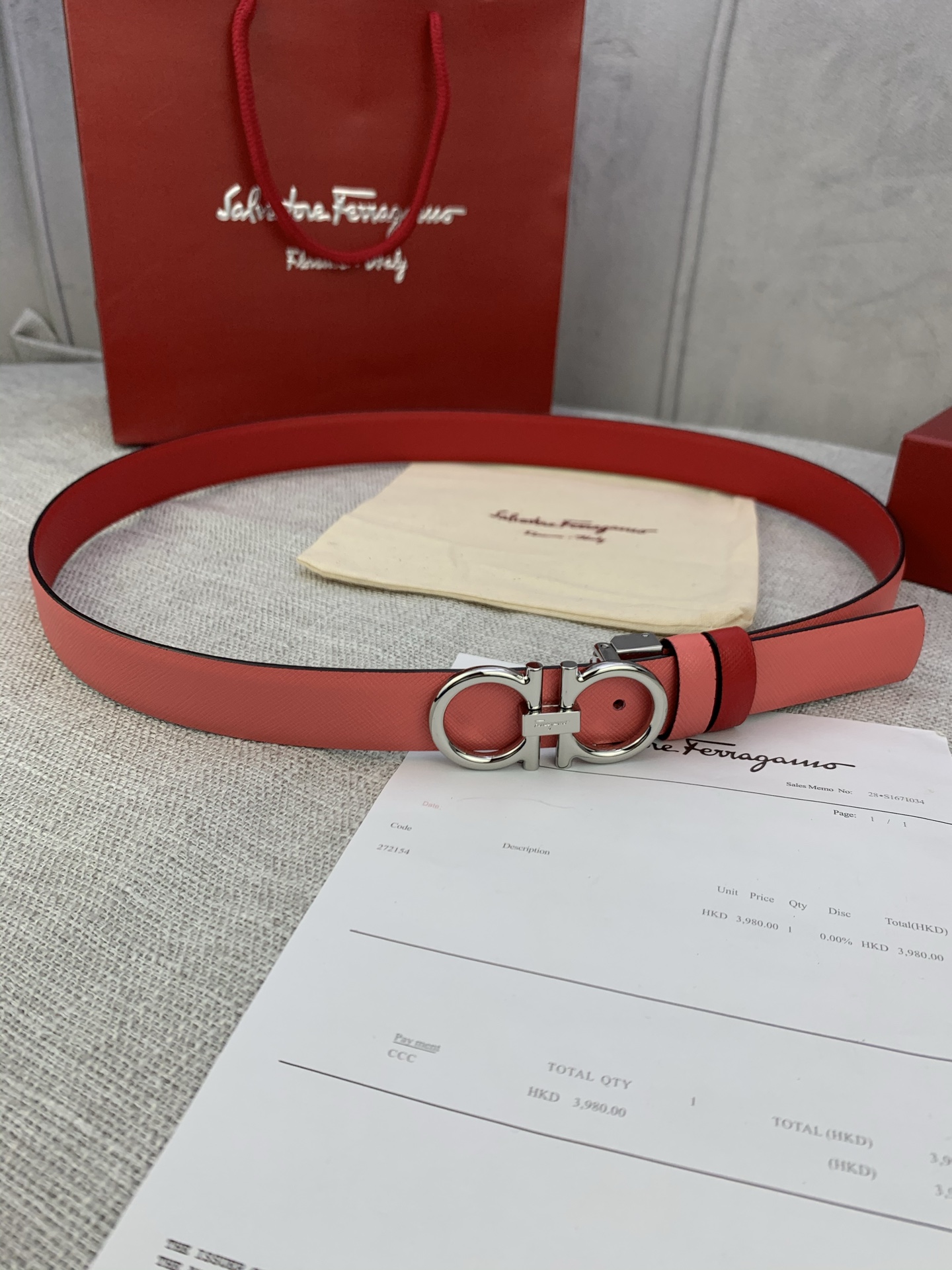 Real Grade Female Ferragamo Belt Review: Perfect Fit and Adjustable Sizing - 图片 9
