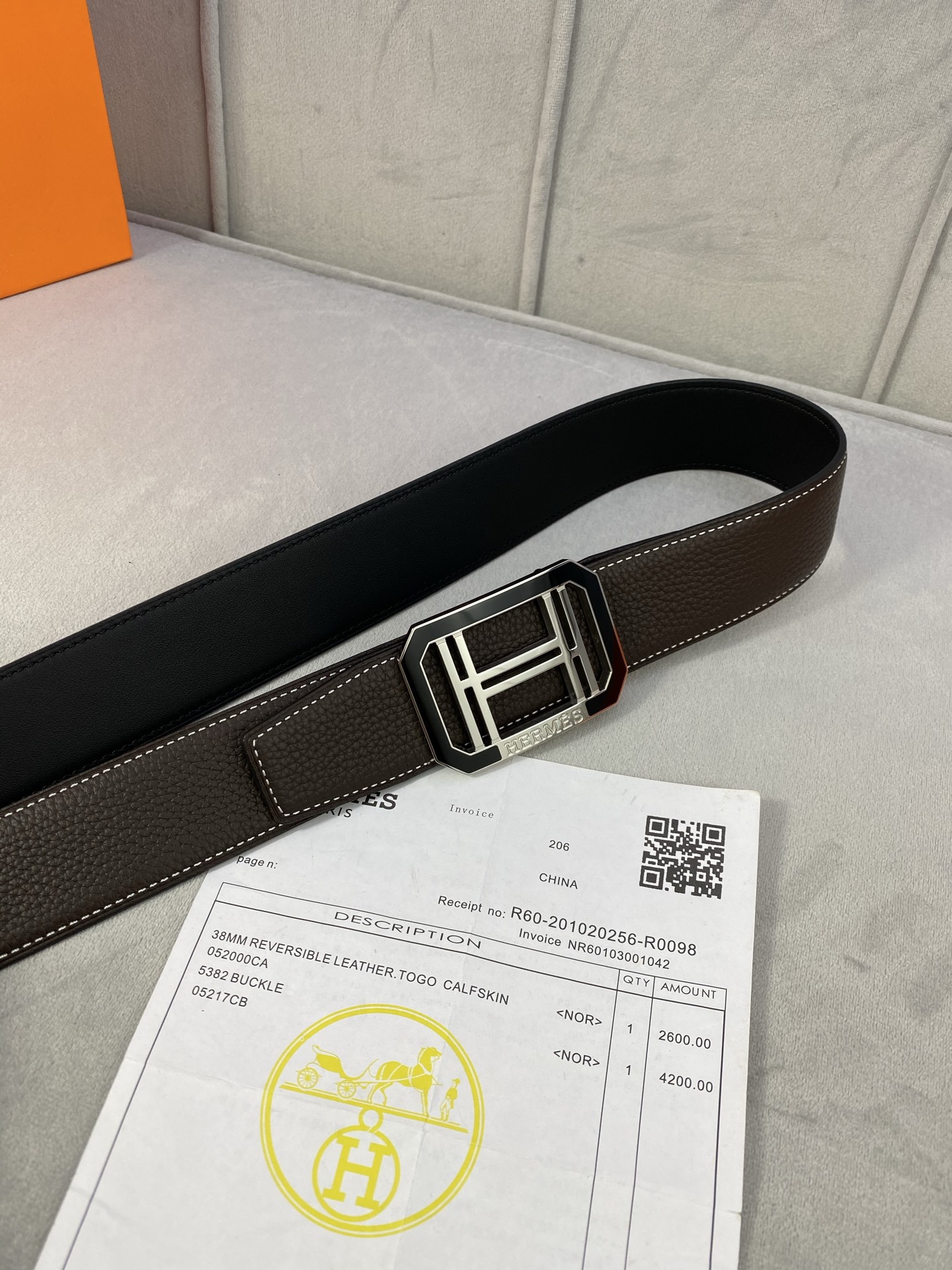  Hermes爱马仕  男士单面皮腰带3.8mm采用专柜最荔枝皮质，搭配双H珐琅磨胶 银色扣
