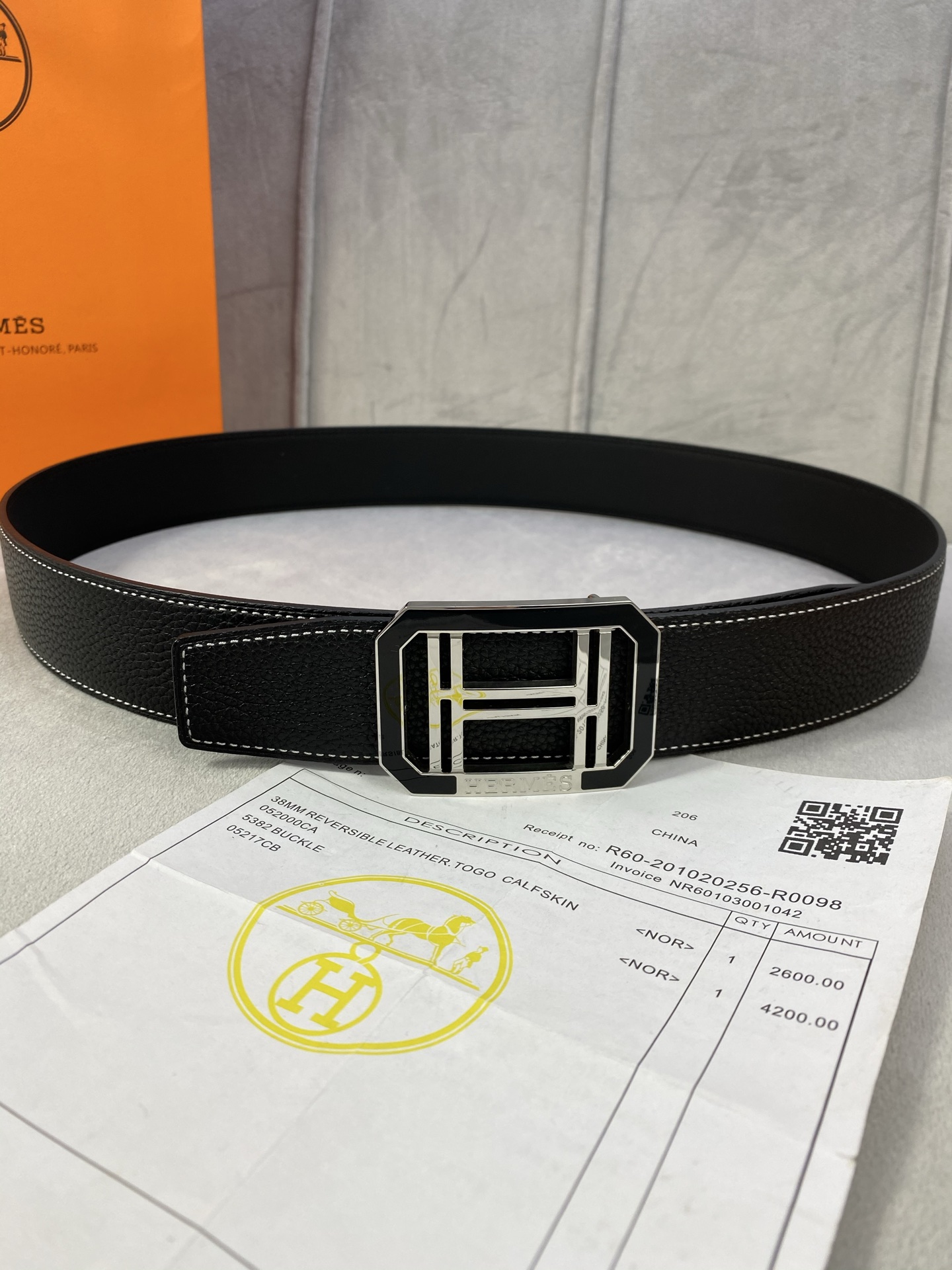  Hermes爱马仕  男士单面皮腰带3.8mm采用专柜最荔枝皮质，搭配双H珐琅磨胶 银色扣