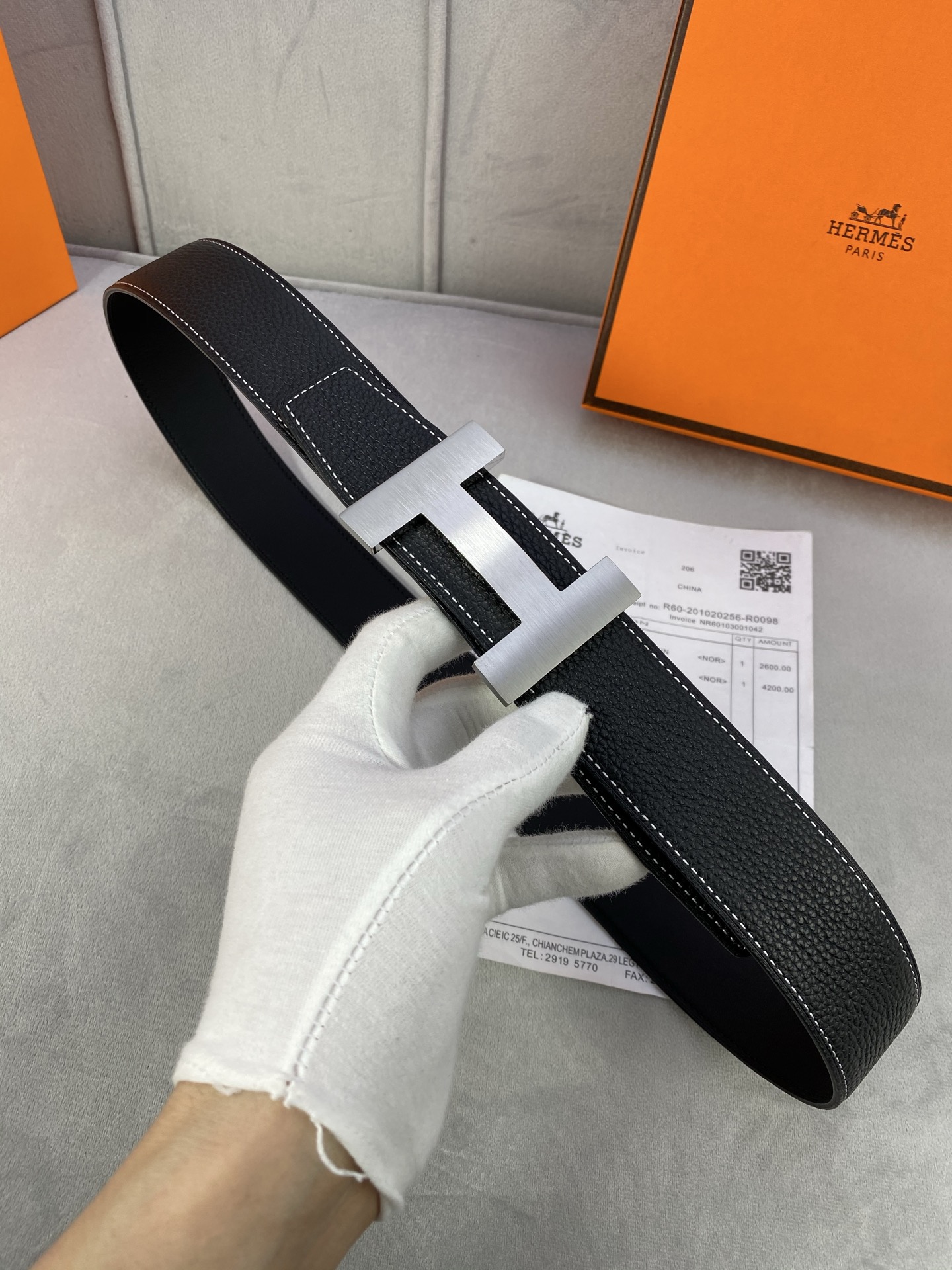  专柜同步 Hermes 爱马仕，专柜同款，3.8cm宽，带身采用进口头层Togo牛皮，boxer牛皮衬