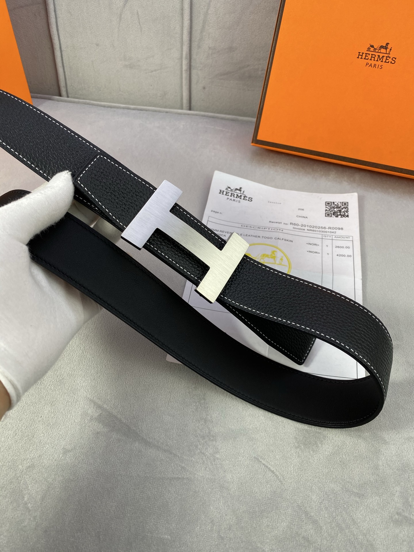  专柜同步 Hermes 爱马仕，专柜同款，3.8cm宽，带身采用进口头层Togo牛皮，boxer牛皮衬