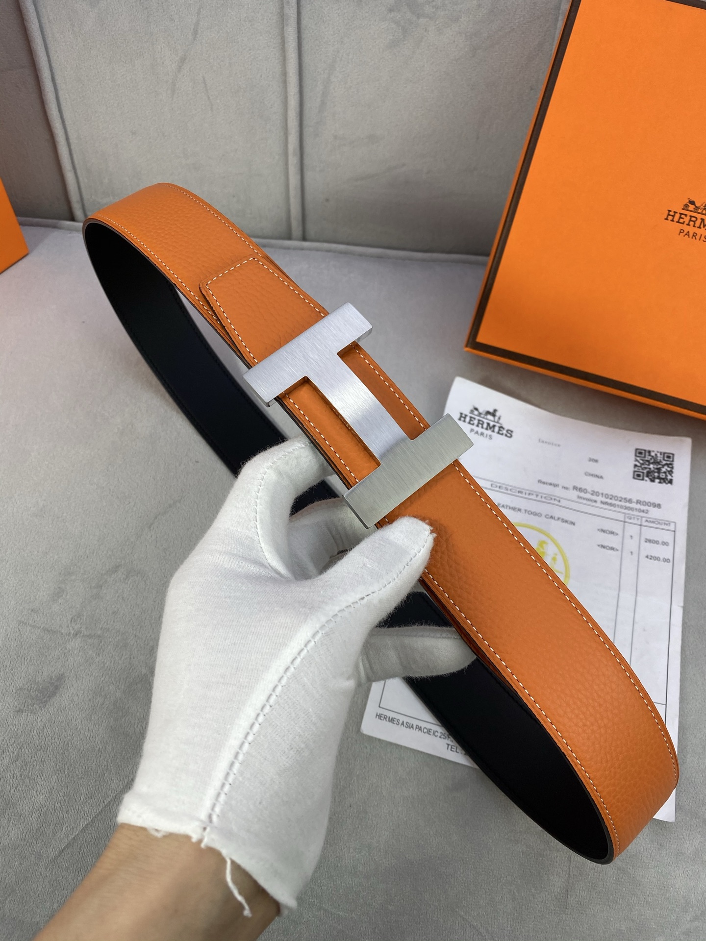  专柜同步 Hermes 爱马仕，专柜同款，3.8cm宽，带身采用进口头层Togo牛皮，boxer牛皮衬
