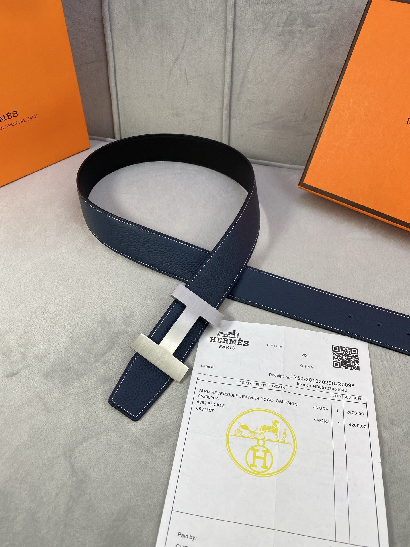  专柜同步 Hermes 爱马仕，专柜同款，3.8cm宽，带身采用进口头层Togo牛皮，boxer牛皮衬
