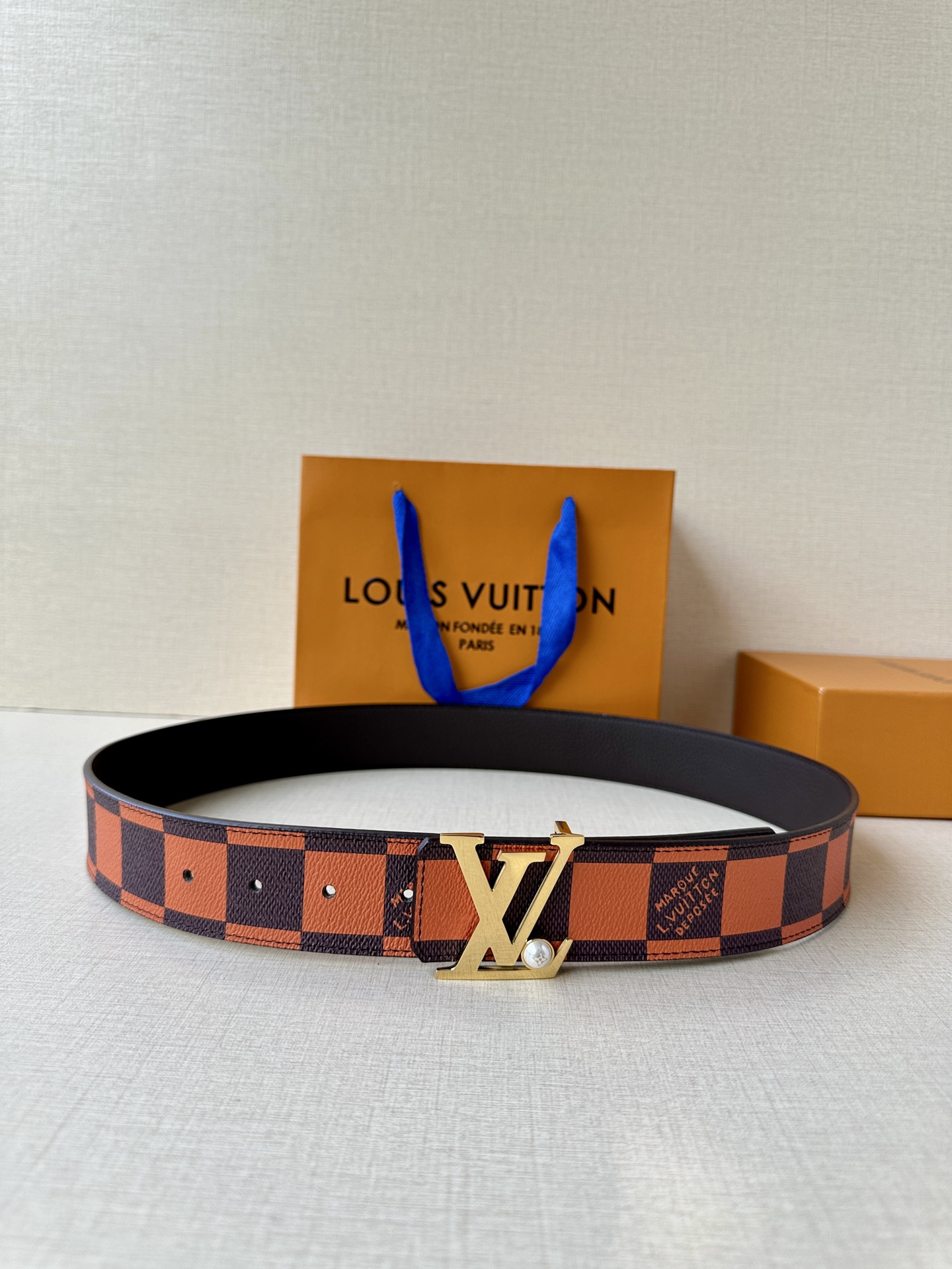 LV Style Leather Men's Belts Lookbook Reference image 1