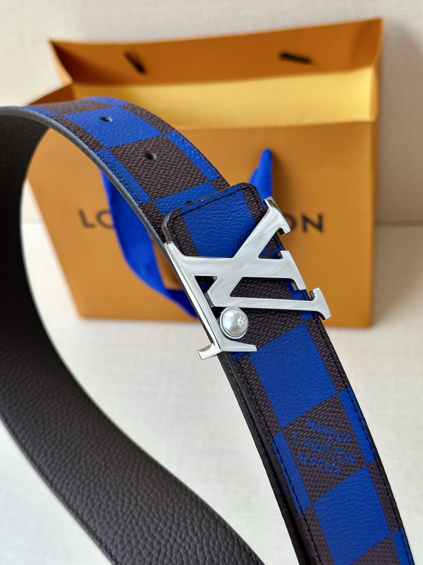 LV Style Leather Men's Belts Lookbook Reference image 2