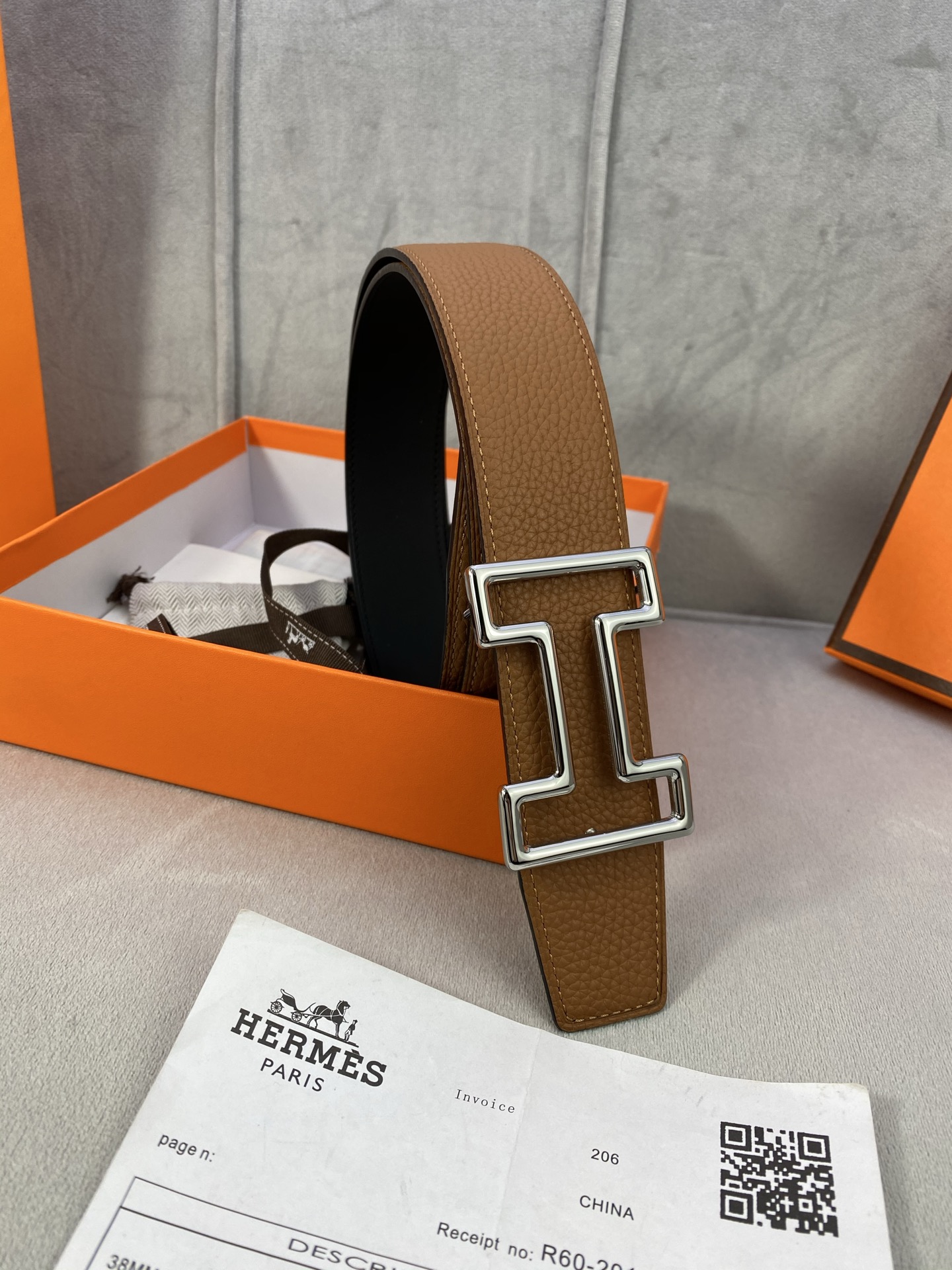  3.8宽 Hermès (爱马仕) 专柜同款  精品不锈钢圆形钢扣 双面用腰带  双面头层原版皮 原版