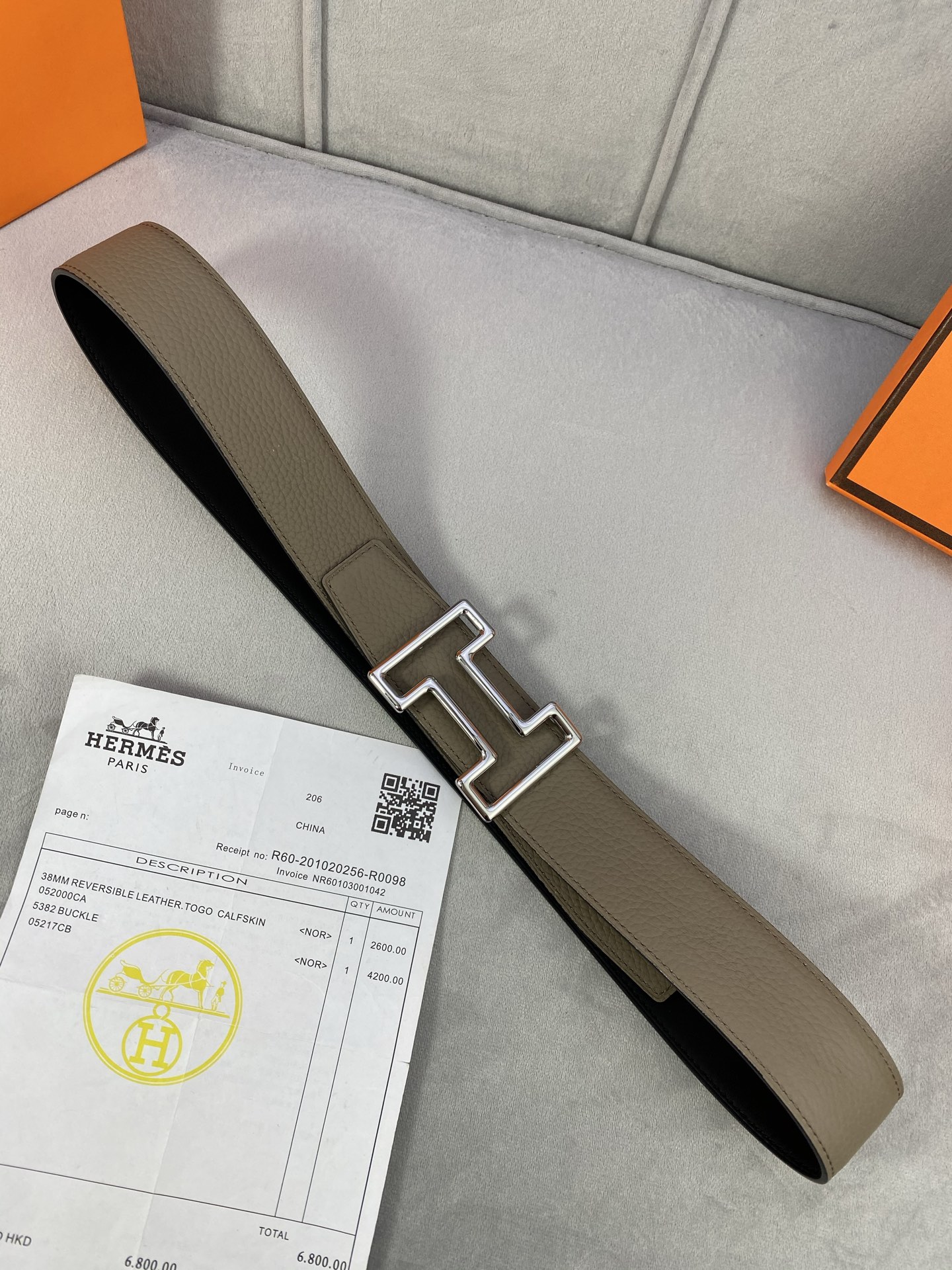  3.8宽 Hermès (爱马仕) 专柜同款  精品不锈钢圆形钢扣 双面用腰带  双面头层原版皮 原版