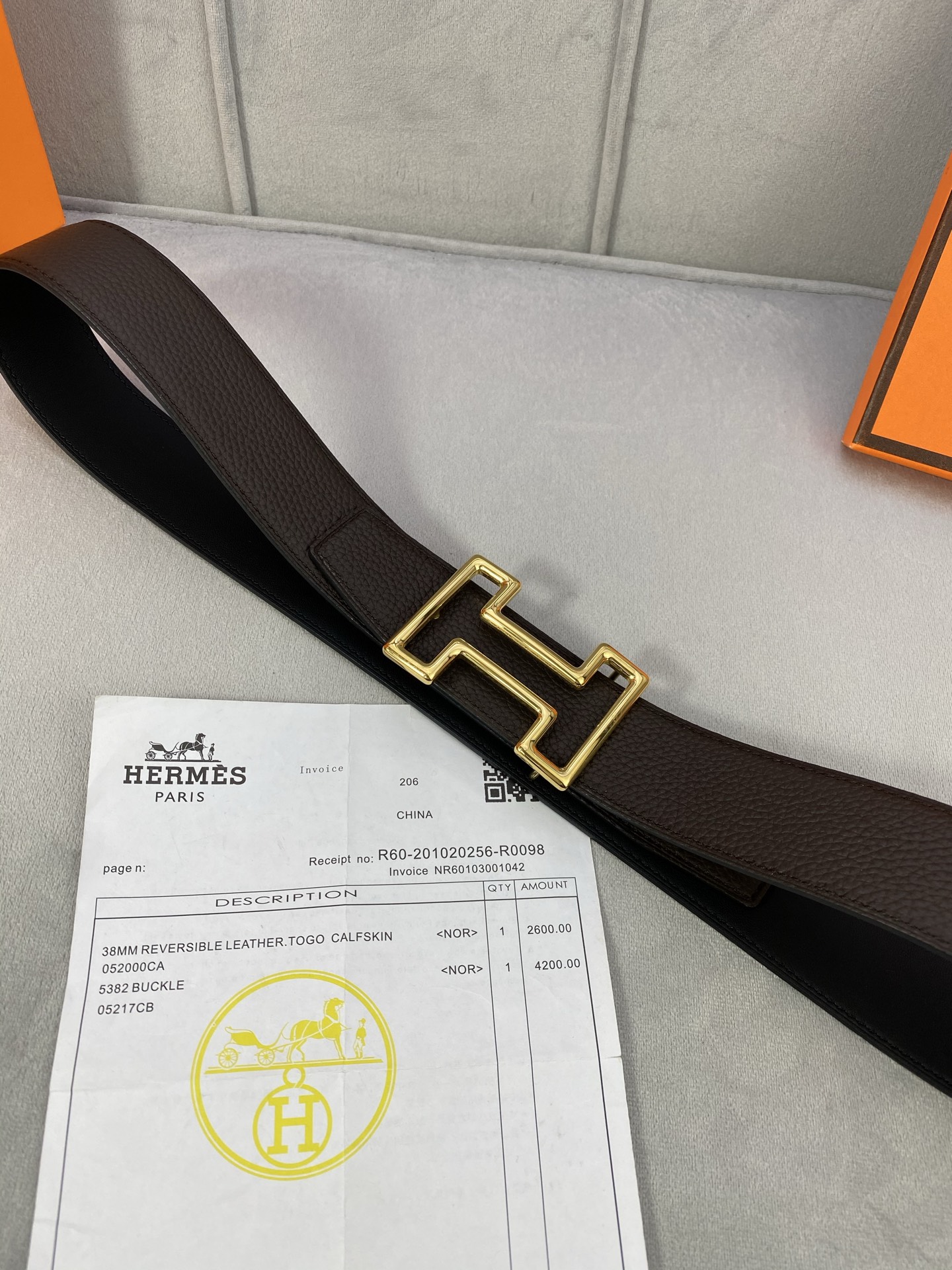  3.8宽 Hermès (爱马仕) 专柜同款  精品不锈钢圆形钢扣 双面用腰带  双面头层原版皮 原版