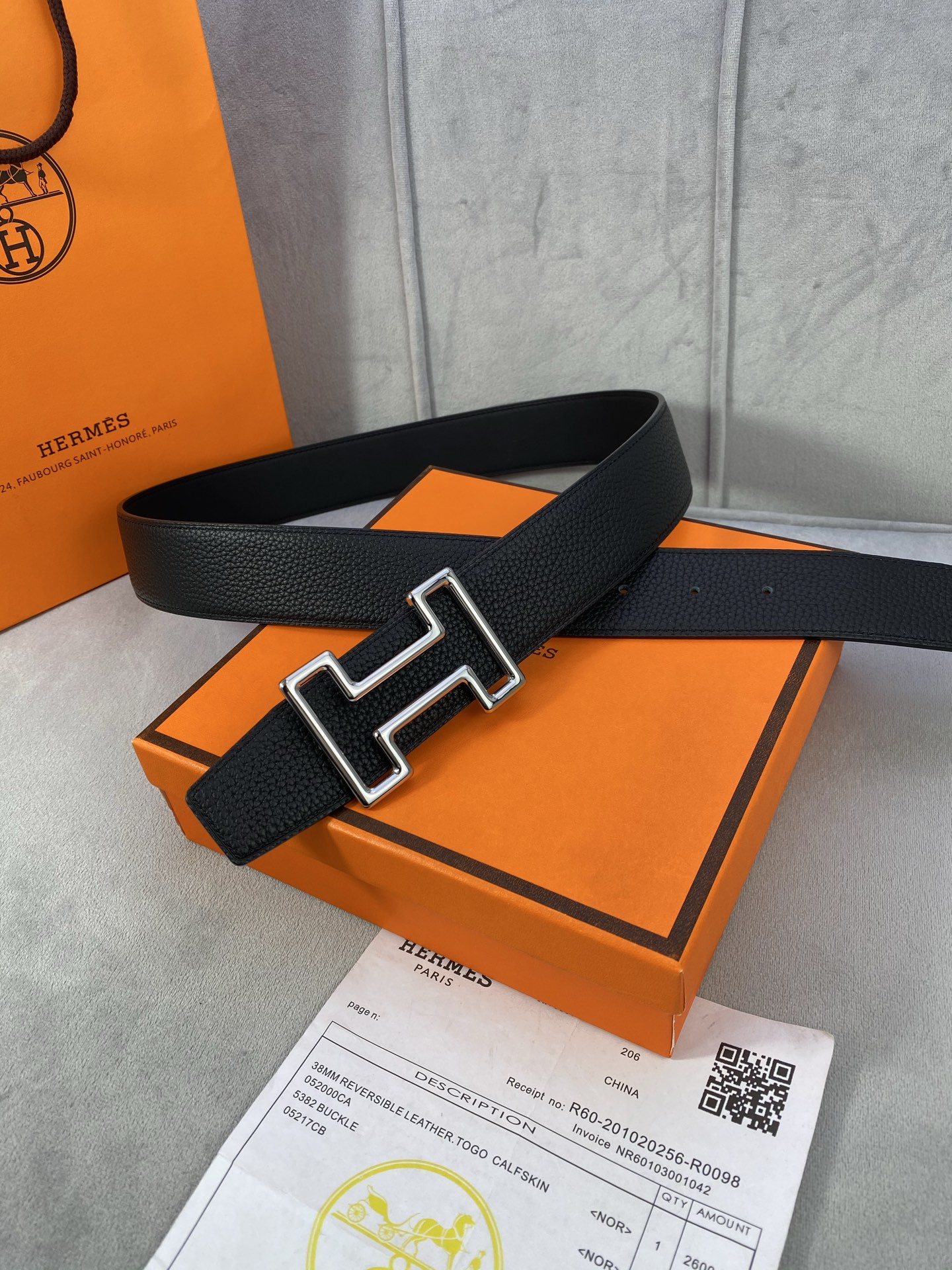  3.8宽 Hermès (爱马仕) 专柜同款  精品不锈钢圆形钢扣 双面用腰带  双面头层原版皮 原版