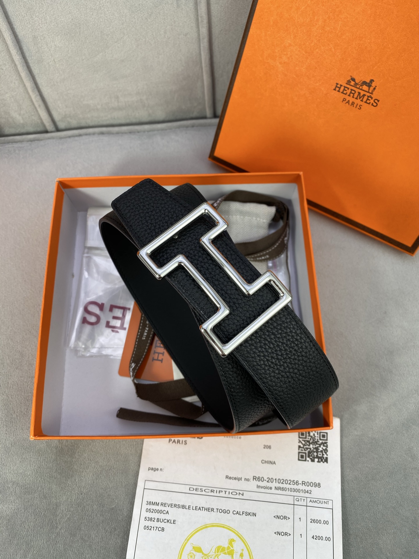  3.8宽 Hermès (爱马仕) 专柜同款  精品不锈钢圆形钢扣 双面用腰带  双面头层原版皮 原版