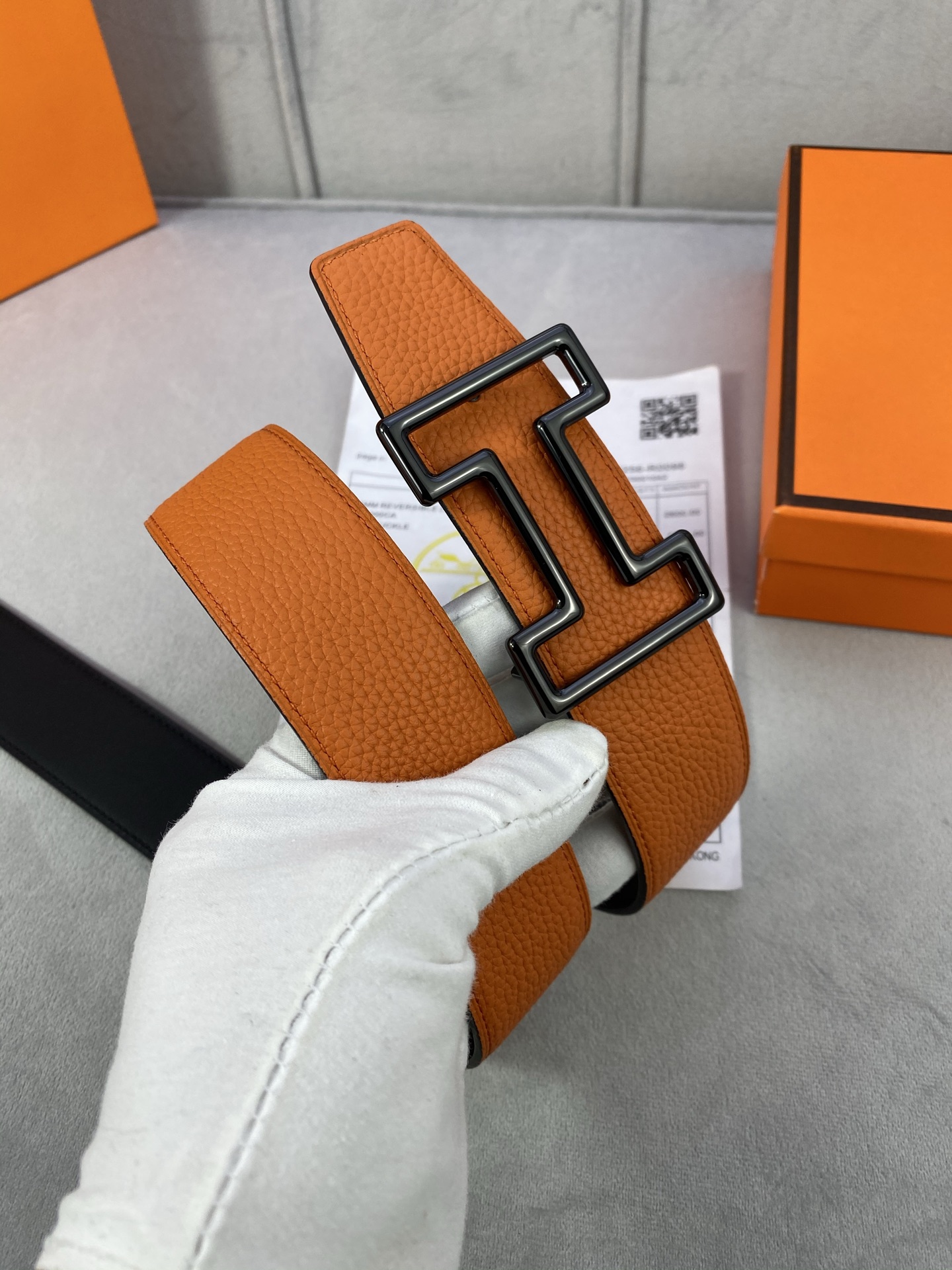  3.8宽 Hermès (爱马仕) 专柜同款  精品不锈钢圆形钢扣 双面用腰带  双面头层原版皮 原版