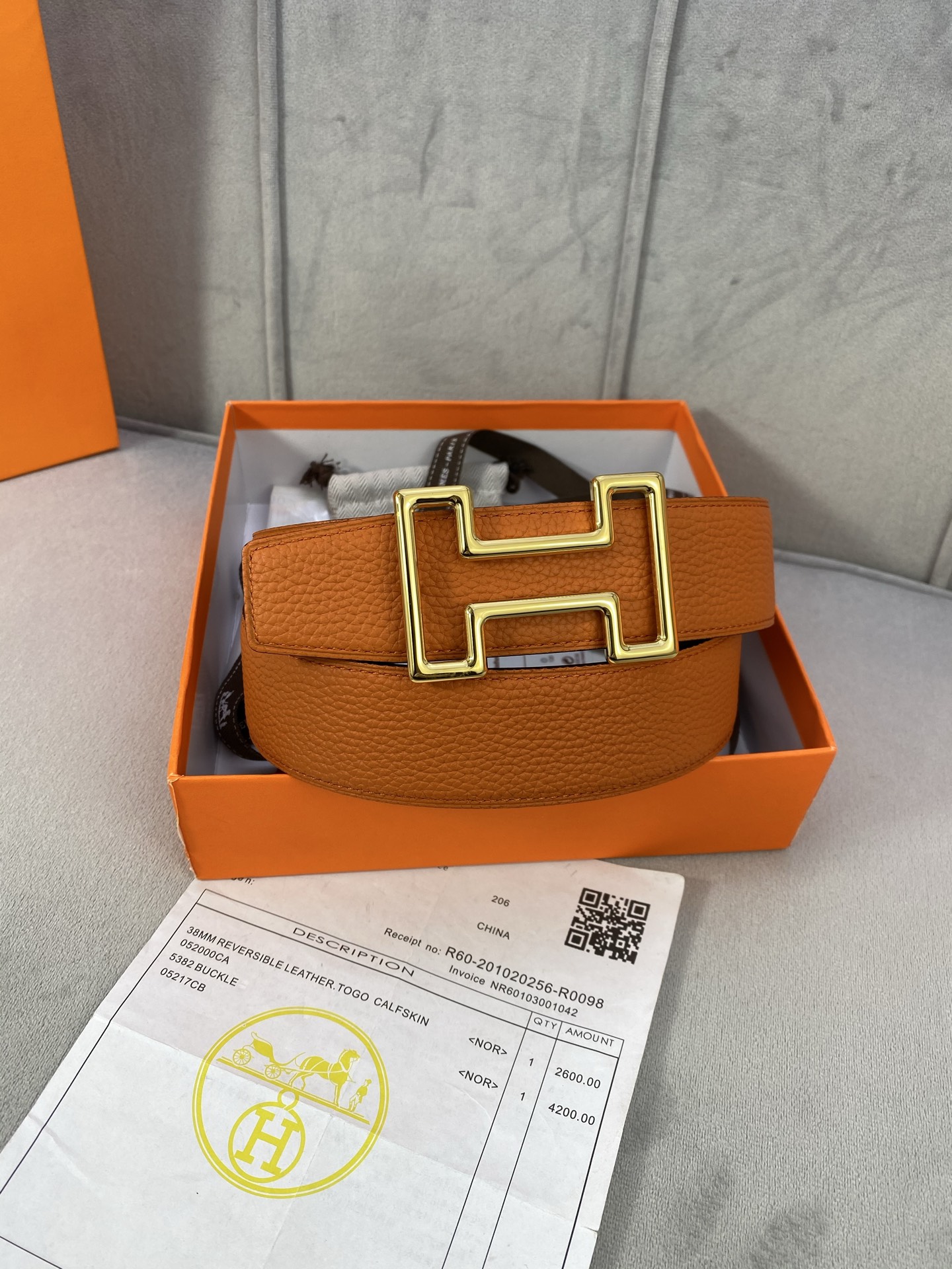  3.8宽 Hermès (爱马仕) 专柜同款  精品不锈钢圆形钢扣 双面用腰带  双面头层原版皮 原版
