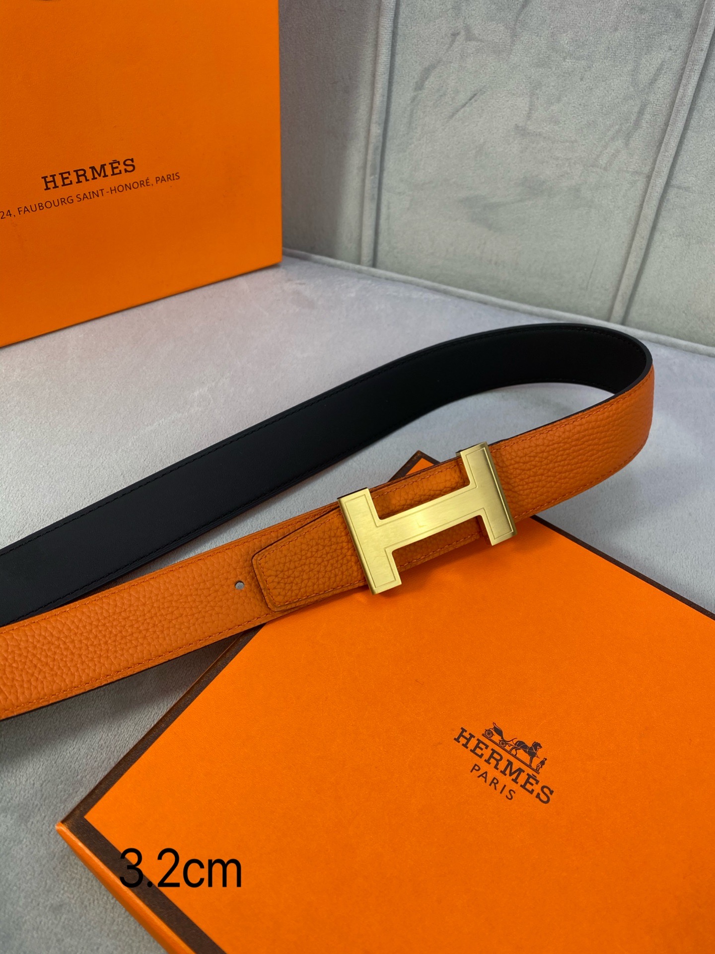 专柜同步 Hermes 爱马仕，专柜同款，3.2cm宽，带身采用进口头层Togo牛皮，boxer牛皮衬
