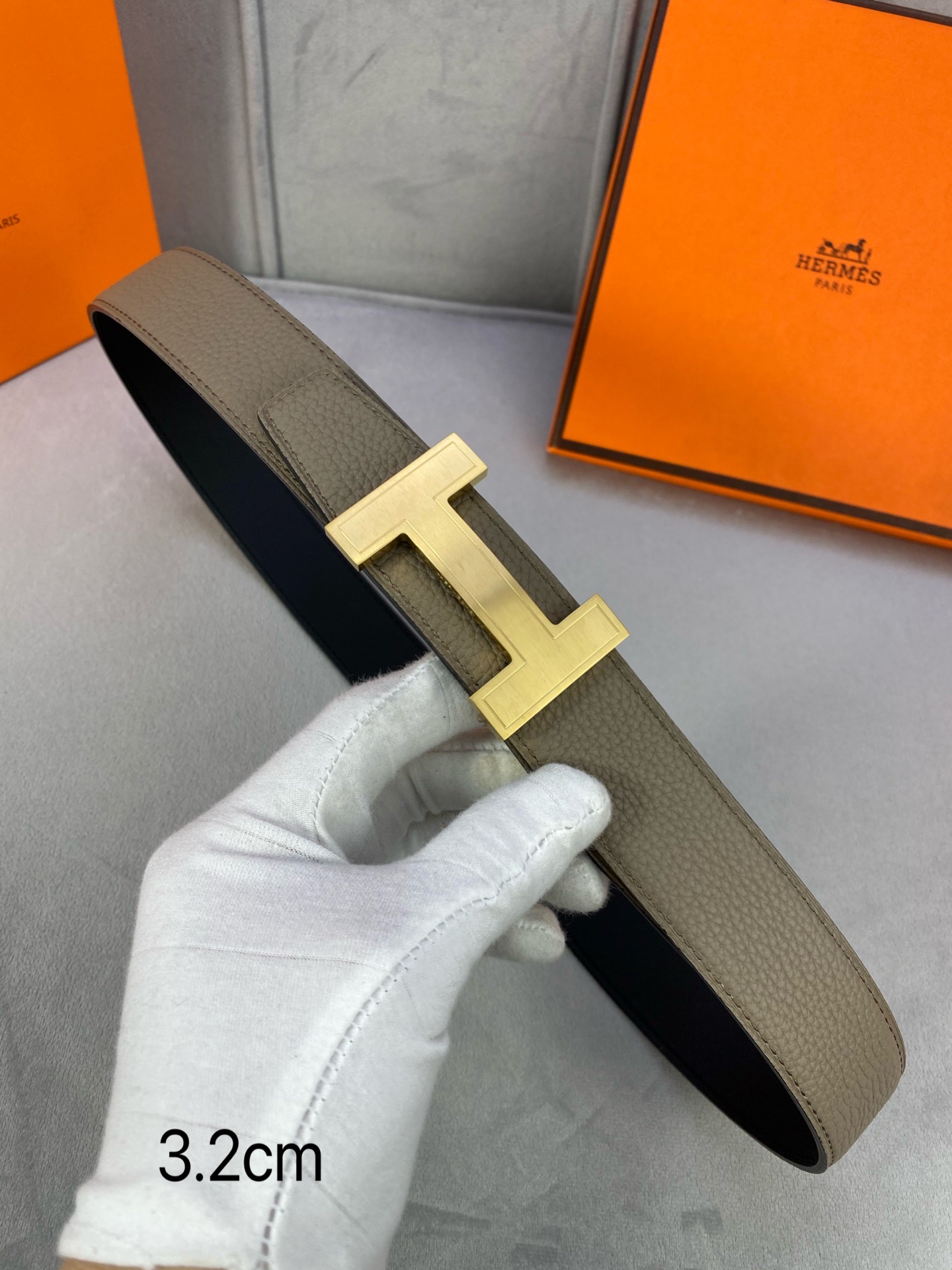  专柜同步 Hermes 爱马仕，专柜同款，3.2cm宽，带身采用进口头层Togo牛皮，boxer牛皮衬