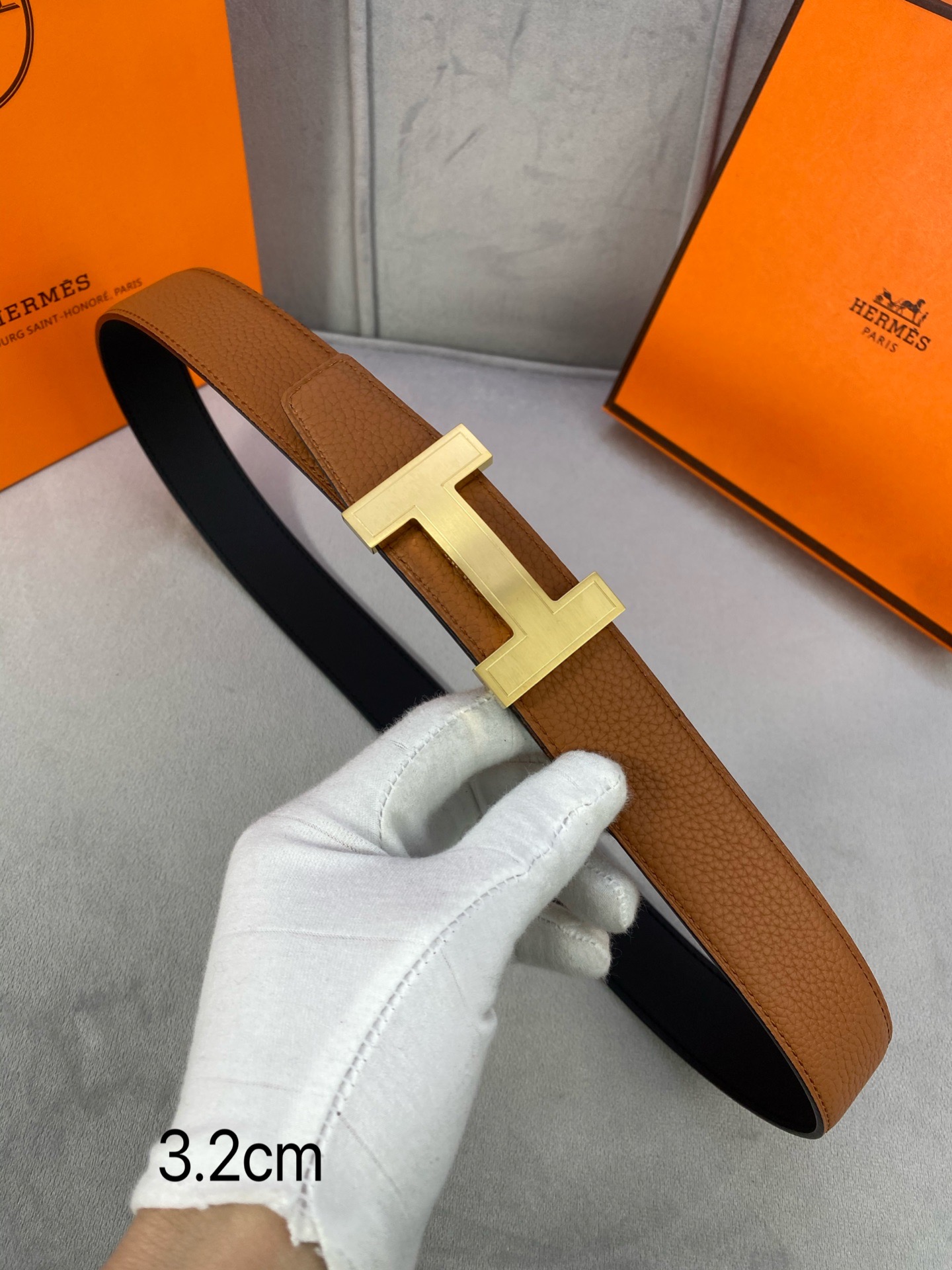  专柜同步 Hermes 爱马仕，专柜同款，3.2cm宽，带身采用进口头层Togo牛皮，boxer牛皮衬