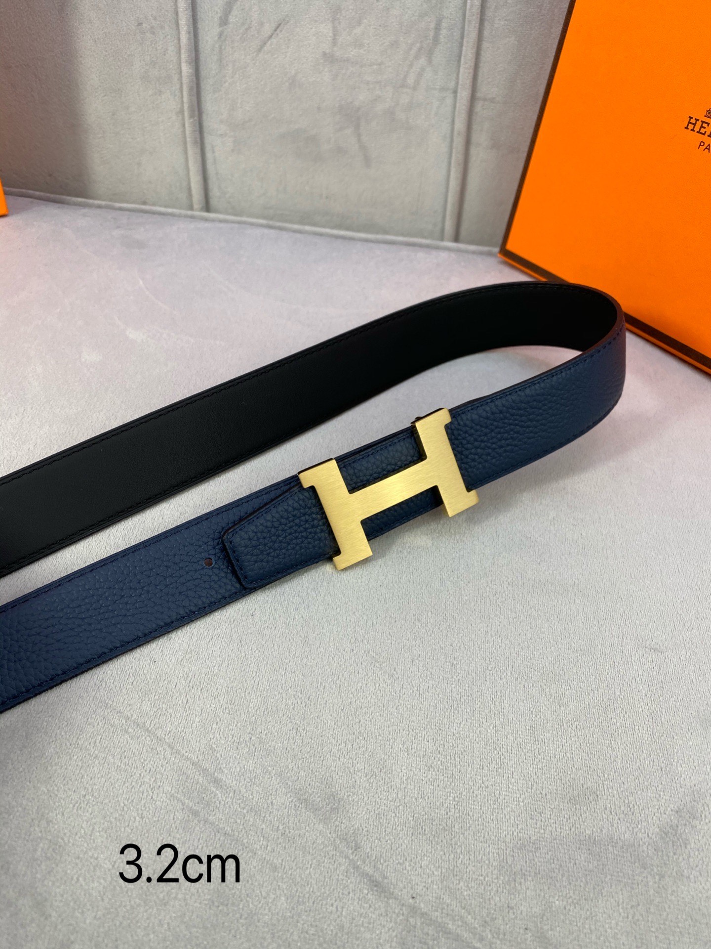  专柜同步 Hermes 爱马仕，专柜同款，3.2cm宽，带身采用进口头层Togo牛皮，boxer牛皮衬