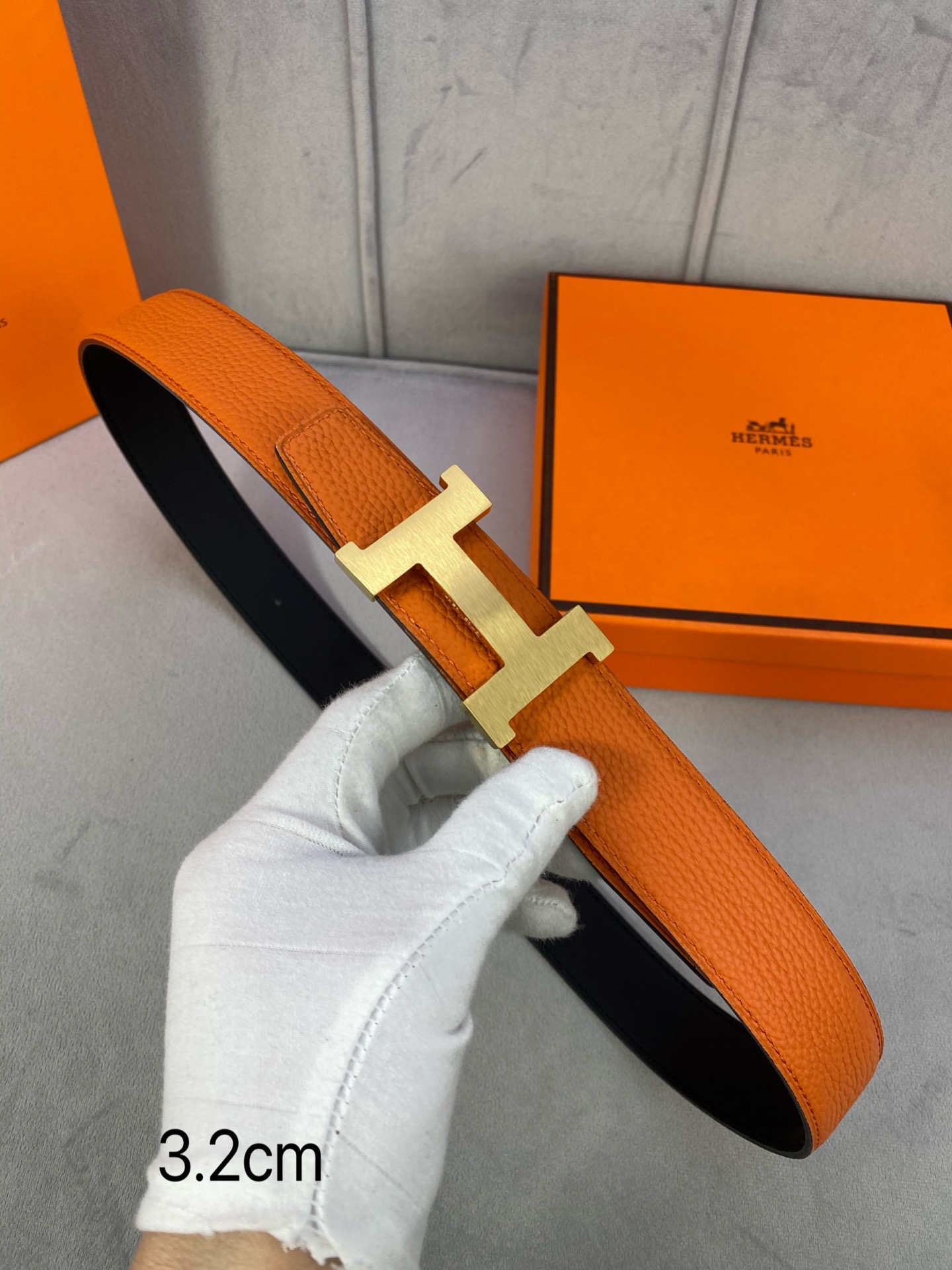  专柜同步 Hermes 爱马仕，专柜同款，3.2cm宽，带身采用进口头层Togo牛皮，boxer牛皮衬