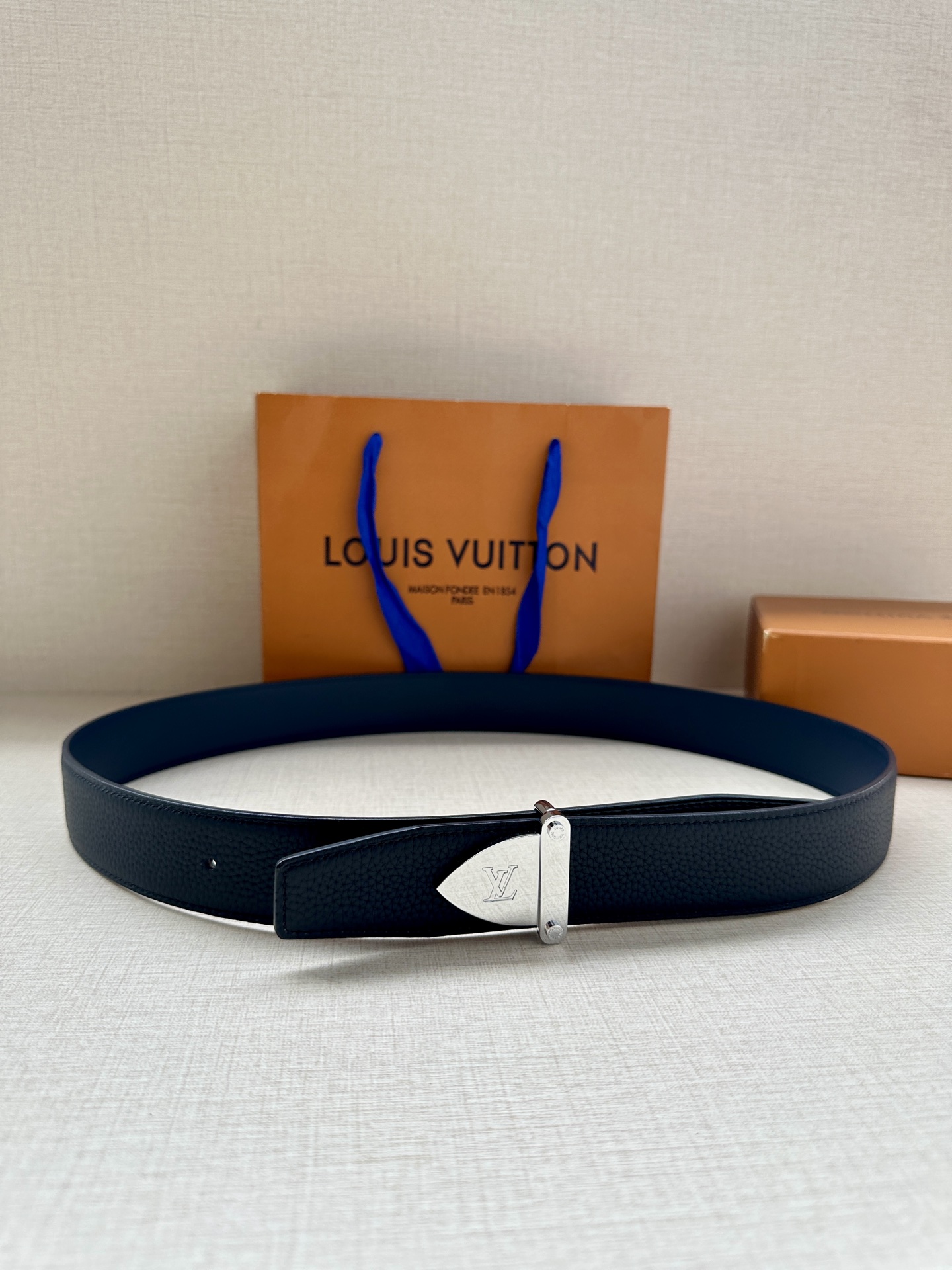 LV Style Men's Belts Lookbook Reference image 1