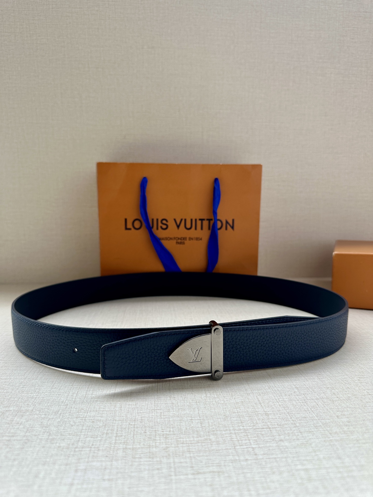 LV Style Men's Belts Lookbook Reference image 1