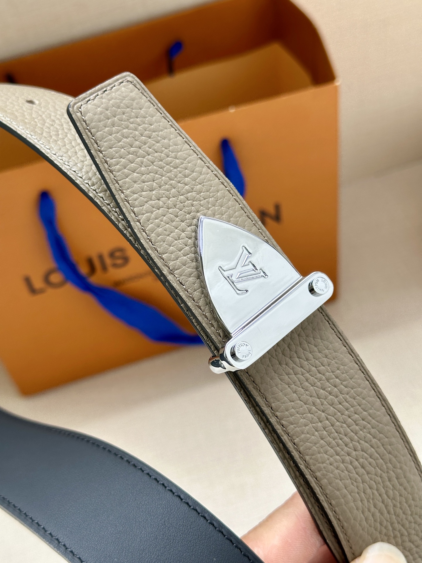 LV Style Men's Belts Lookbook Reference image 2