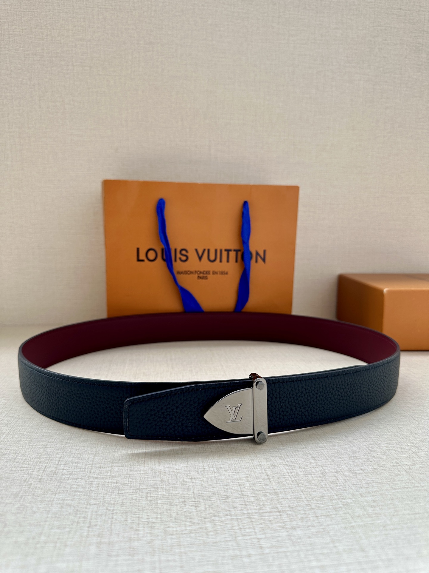 LV Style Men's Belts Lookbook Reference image 1