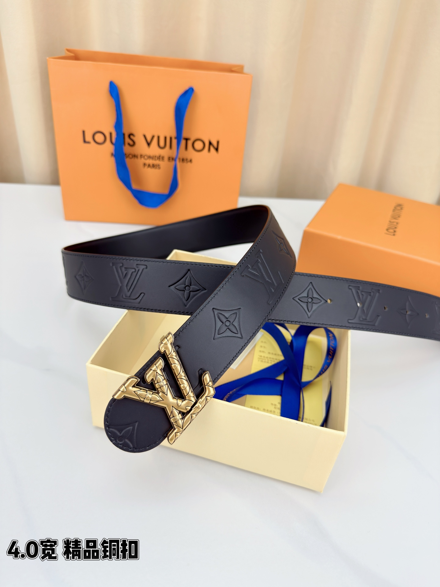 LV 4.0cm铜扣皮带 黑色压纹皮革-Top High Quatity Cheap Sneakers Fashion Clothing Clothes Bags handbags Shoes of all Brand wholesale With The best Quality And Beautiful Price from China Factory Chinese suppliers wholesaler seller LV 4.0cm铜扣皮带 黑色压纹皮革