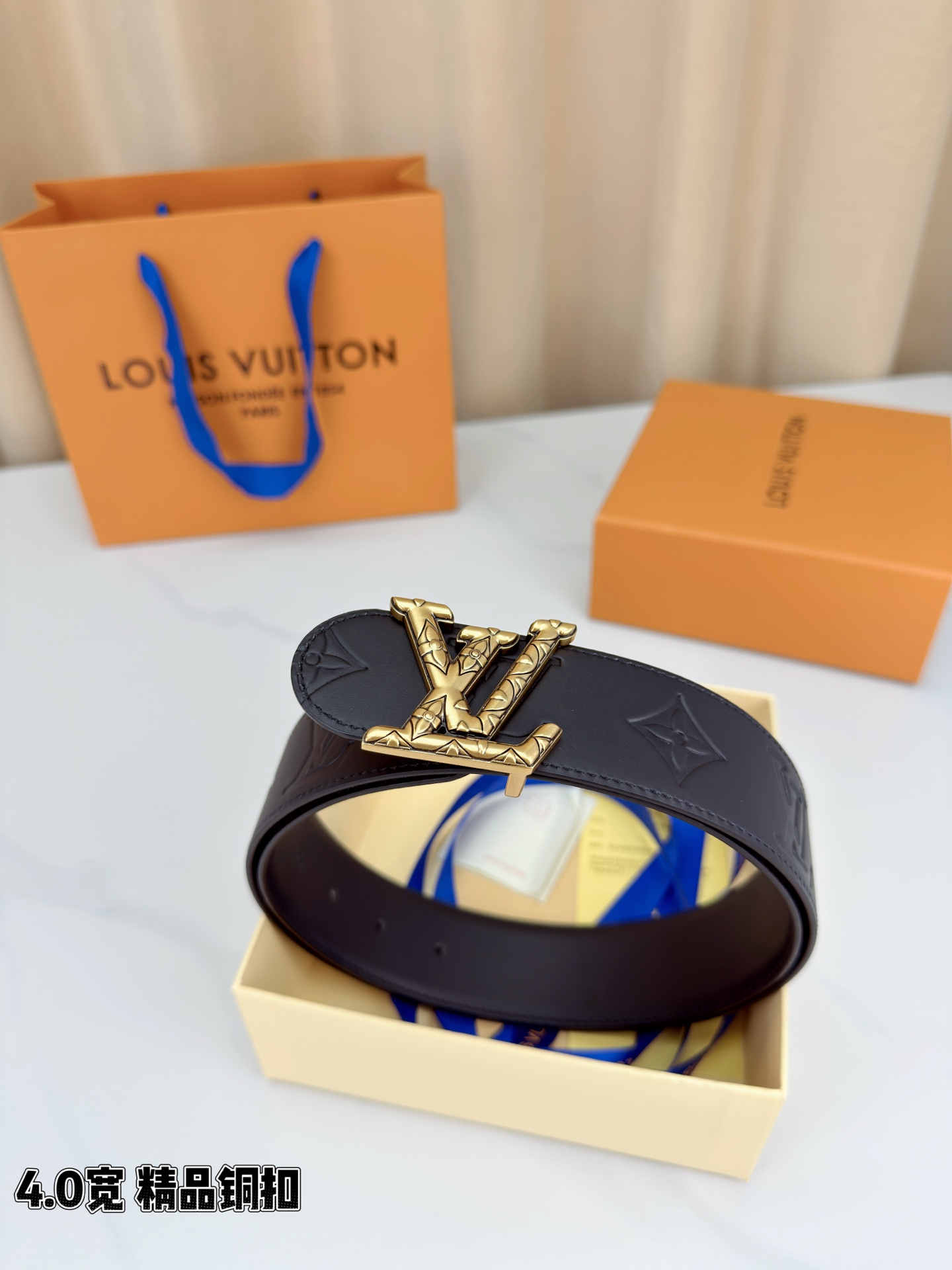 LV 4.0cm铜扣皮带 黑色压纹皮革-Top High Quatity Cheap Sneakers Fashion Clothing Clothes Bags handbags Shoes of all Brand wholesale With The best Quality And Beautiful Price from China Factory Chinese suppliers wholesaler seller LV 4.0cm铜扣皮带 黑色压纹皮革