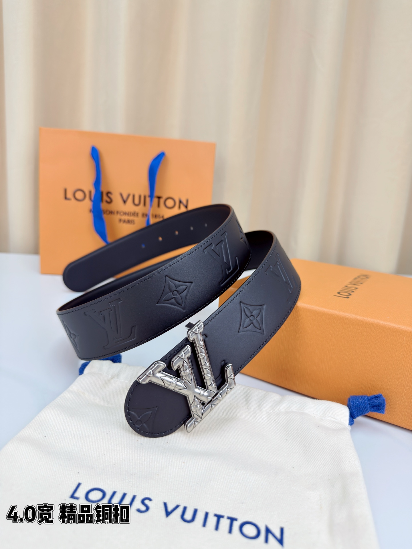 LV 4.0cm铜扣皮带 黑色压纹皮革-Top High Quatity Cheap Sneakers Fashion Clothing Clothes Bags handbags Shoes of all Brand wholesale With The best Quality And Beautiful Price from China Factory Chinese suppliers wholesaler seller LV 4.0cm铜扣皮带 黑色压纹皮革