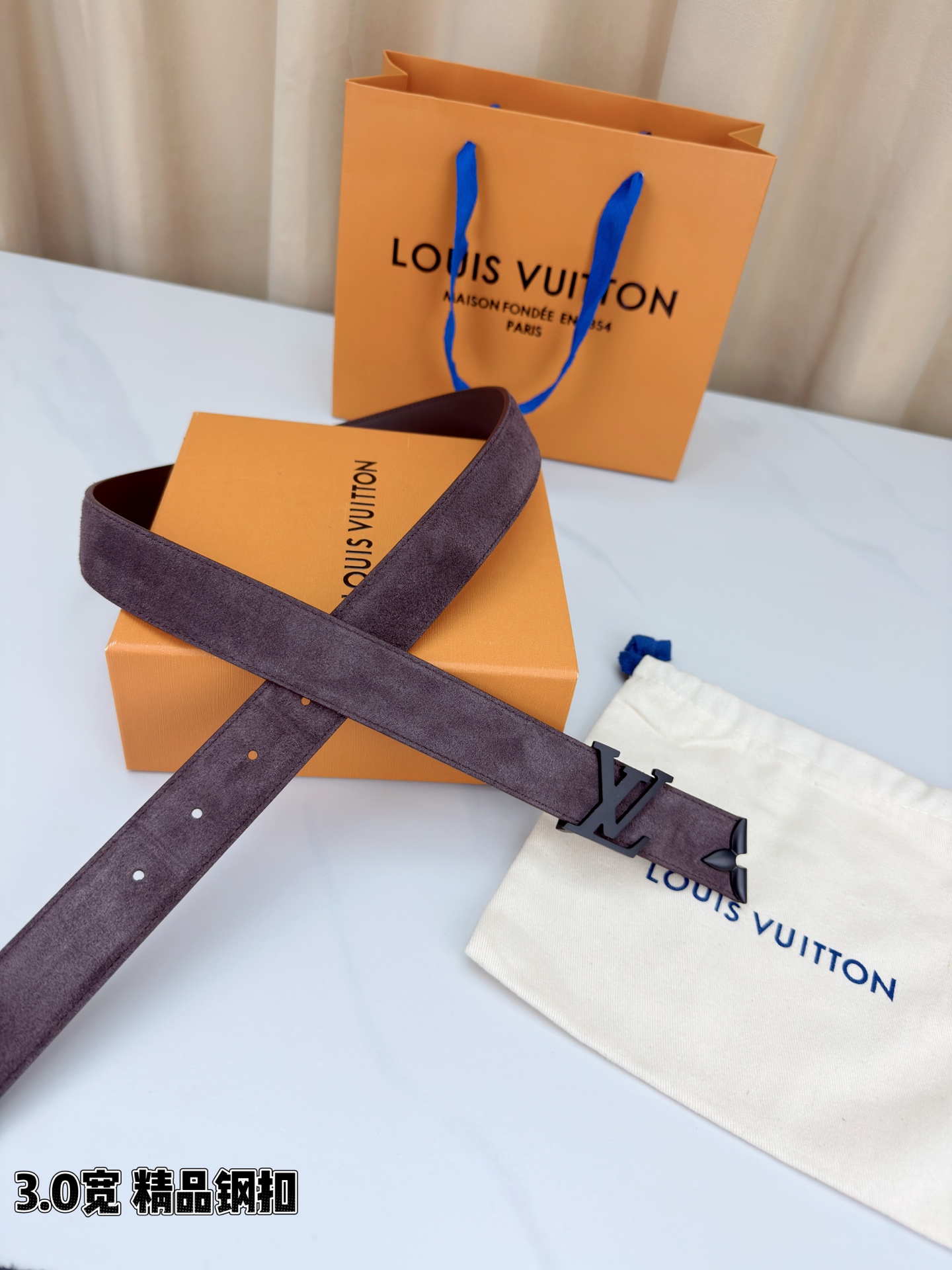 Louis Vuitton全新3.0厘米绒面皮革皮带 甄选细腻绒面皮革
