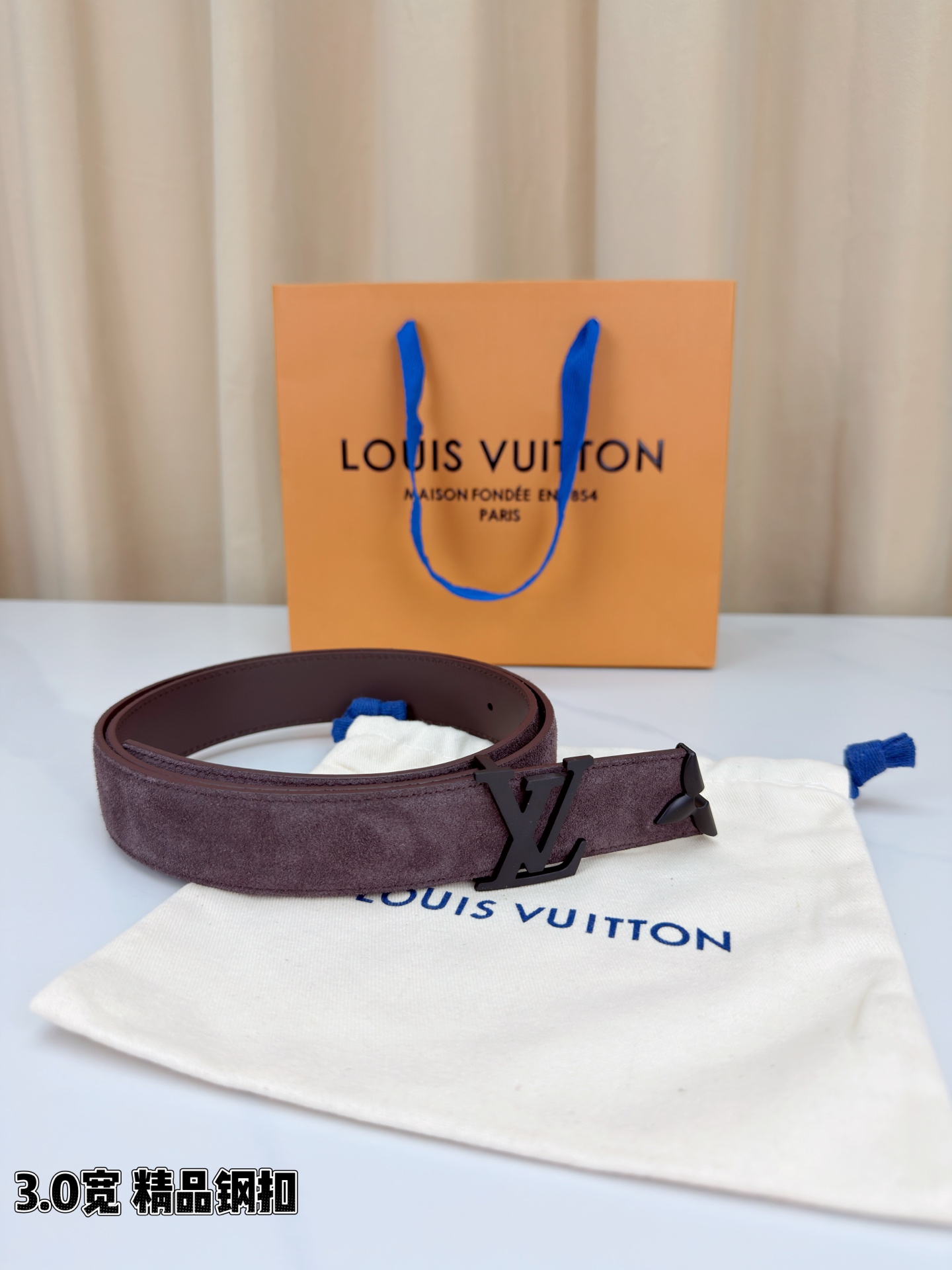 Louis Vuitton全新3.0厘米绒面皮革皮带 甄选细腻绒面皮革