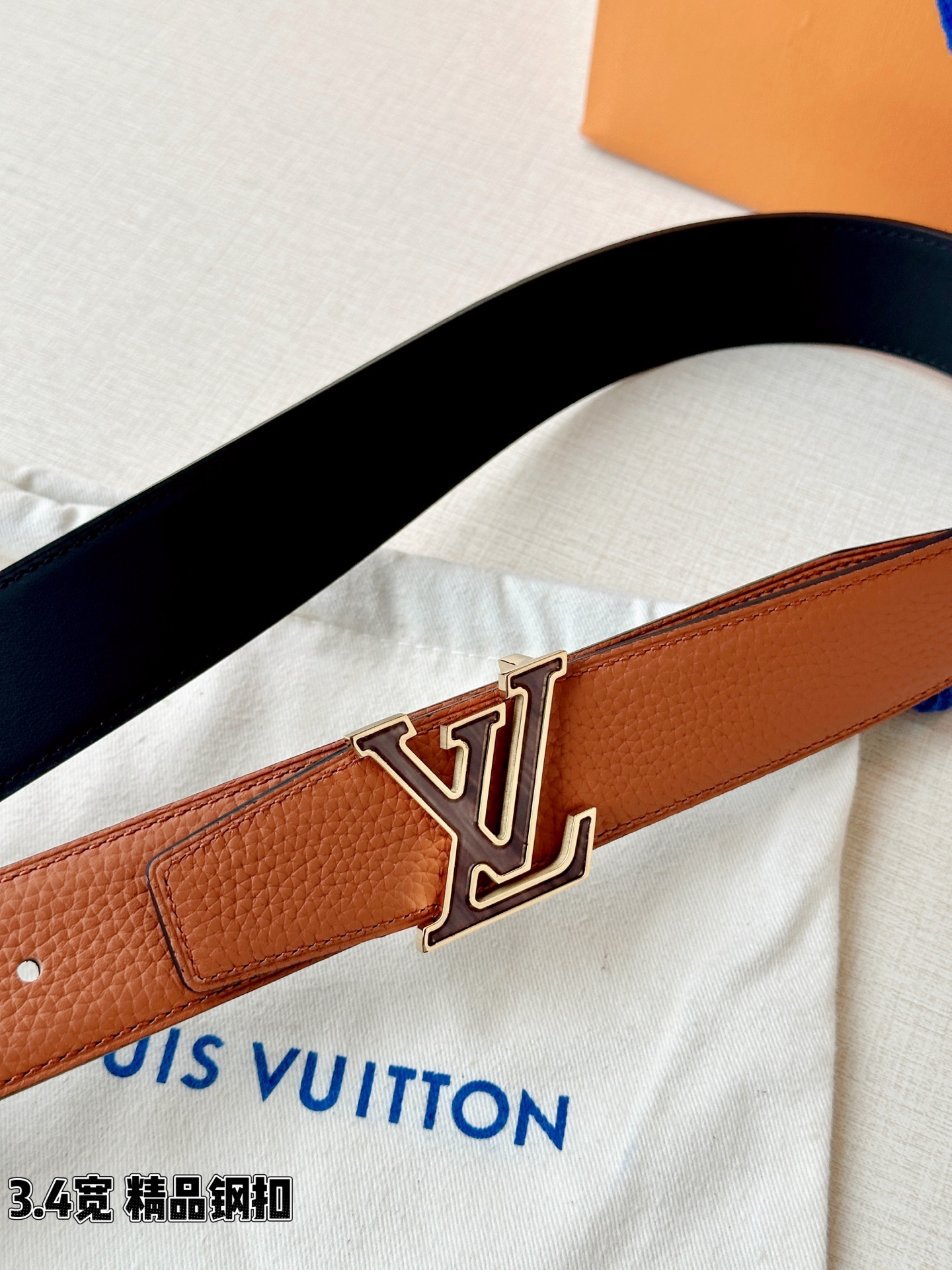 3.4宽 LV Aerogram单面荔枝纹腰带令 LV 新款Aerogram-Top High Quatity Cheap Sneakers Fashion Clothing Clothes Bags handbags Shoes of all Brand wholesale With The best Quality And Beautiful Price from China Factory Chinese suppliers wholesaler seller 3.4宽 LV Aerogram单面荔枝纹腰带令 LV 新款Aerogram