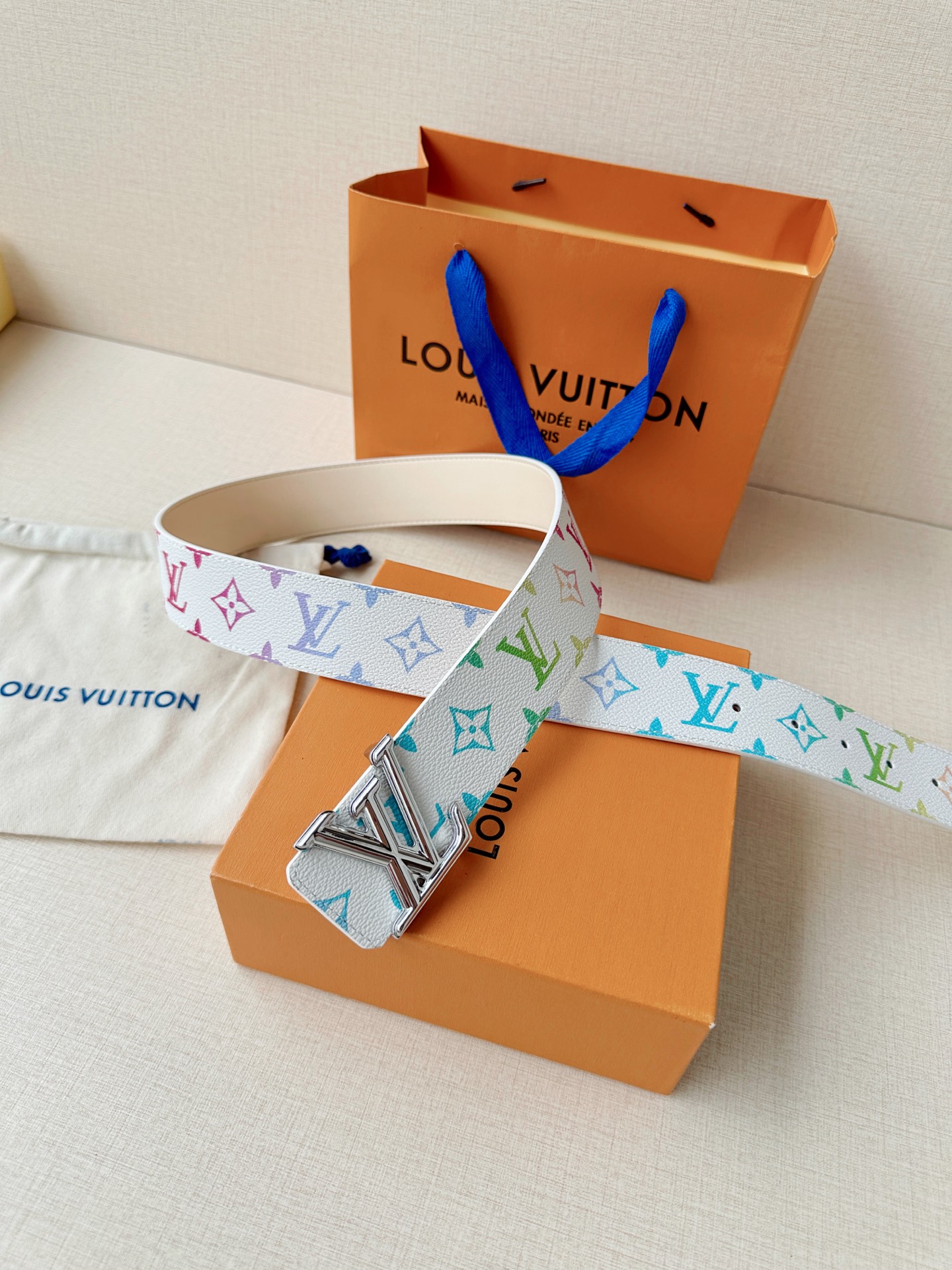 LV Initiales 4.0宽 腰带焕新标志性设计