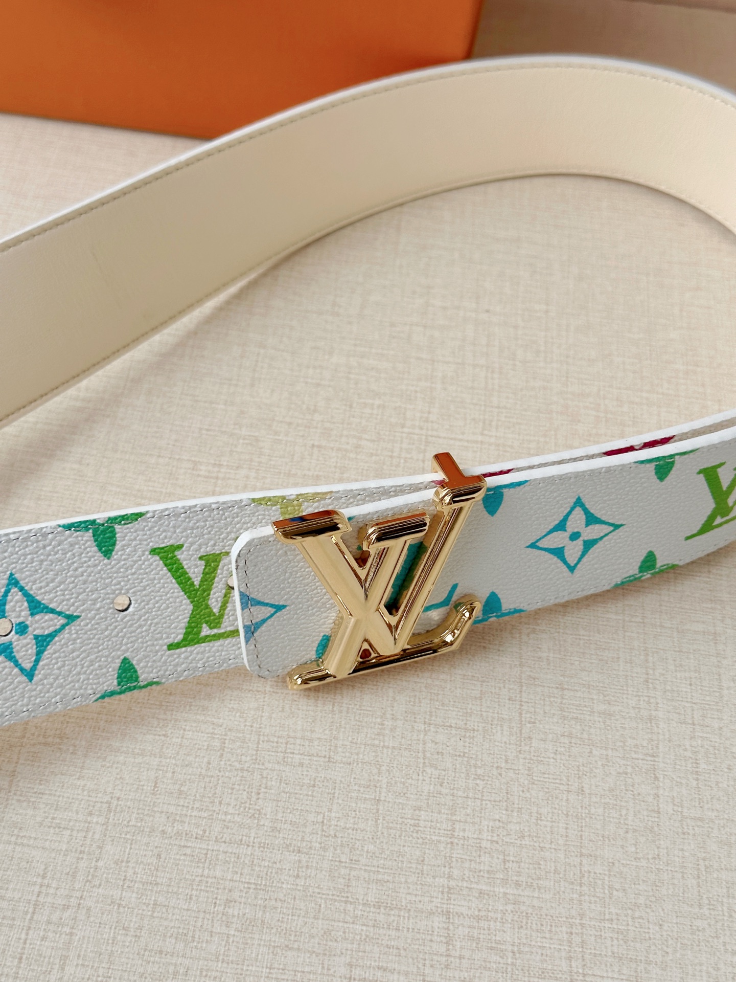 LV Initiales 4.0宽 腰带焕新标志性设计