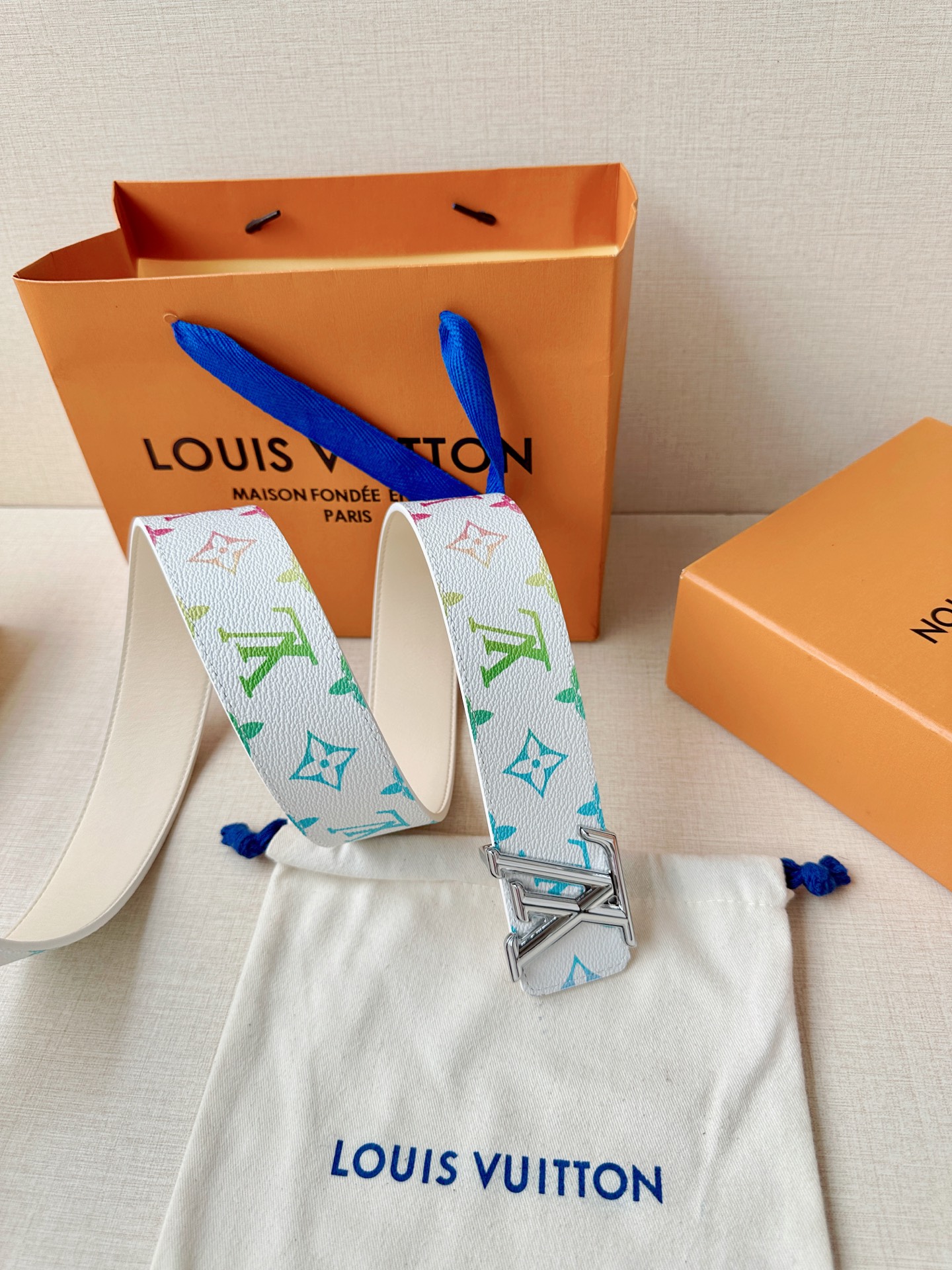 LV Initiales 4.0宽 腰带焕新标志性设计