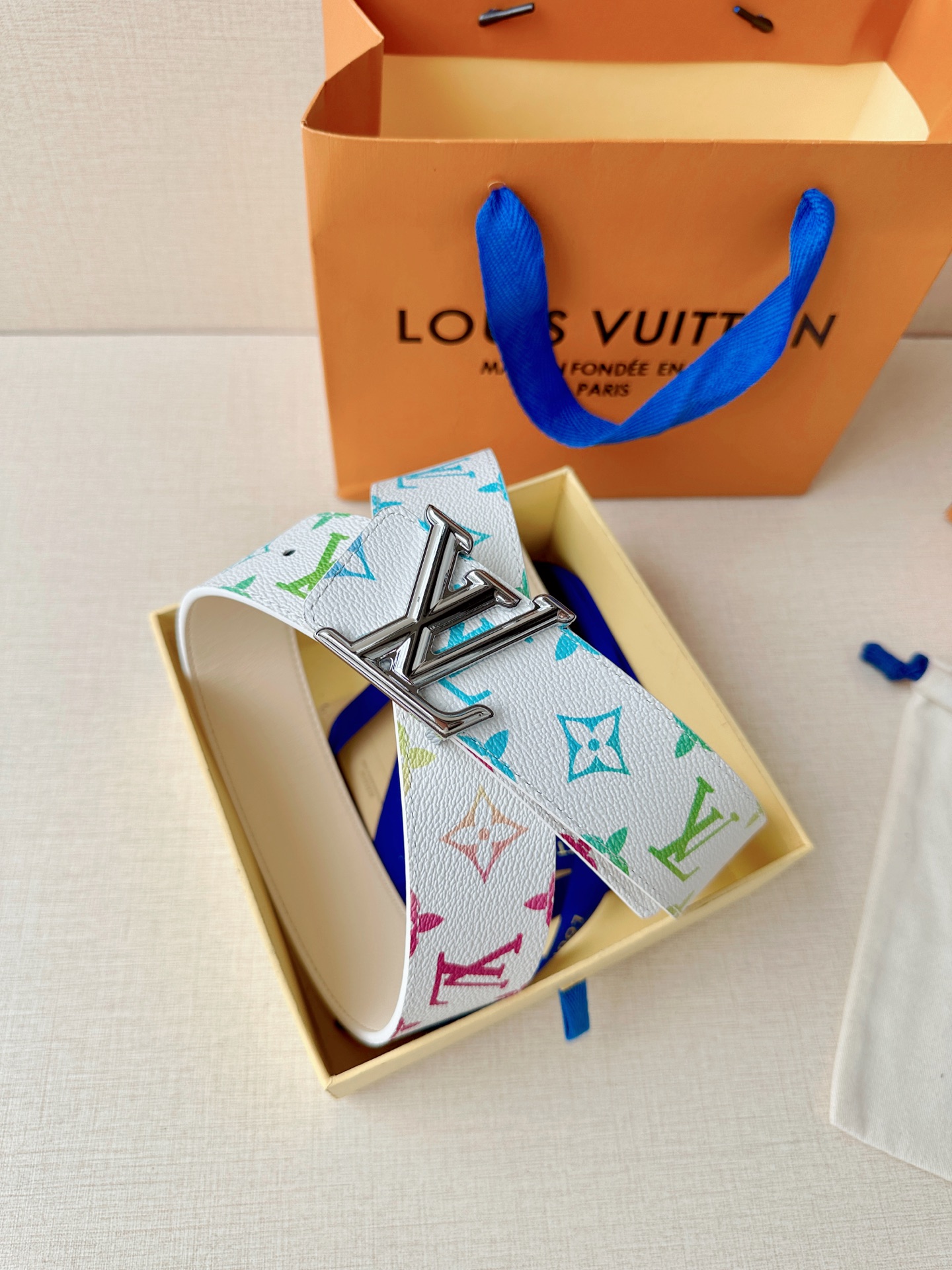 LV Initiales 4.0宽 腰带焕新标志性设计