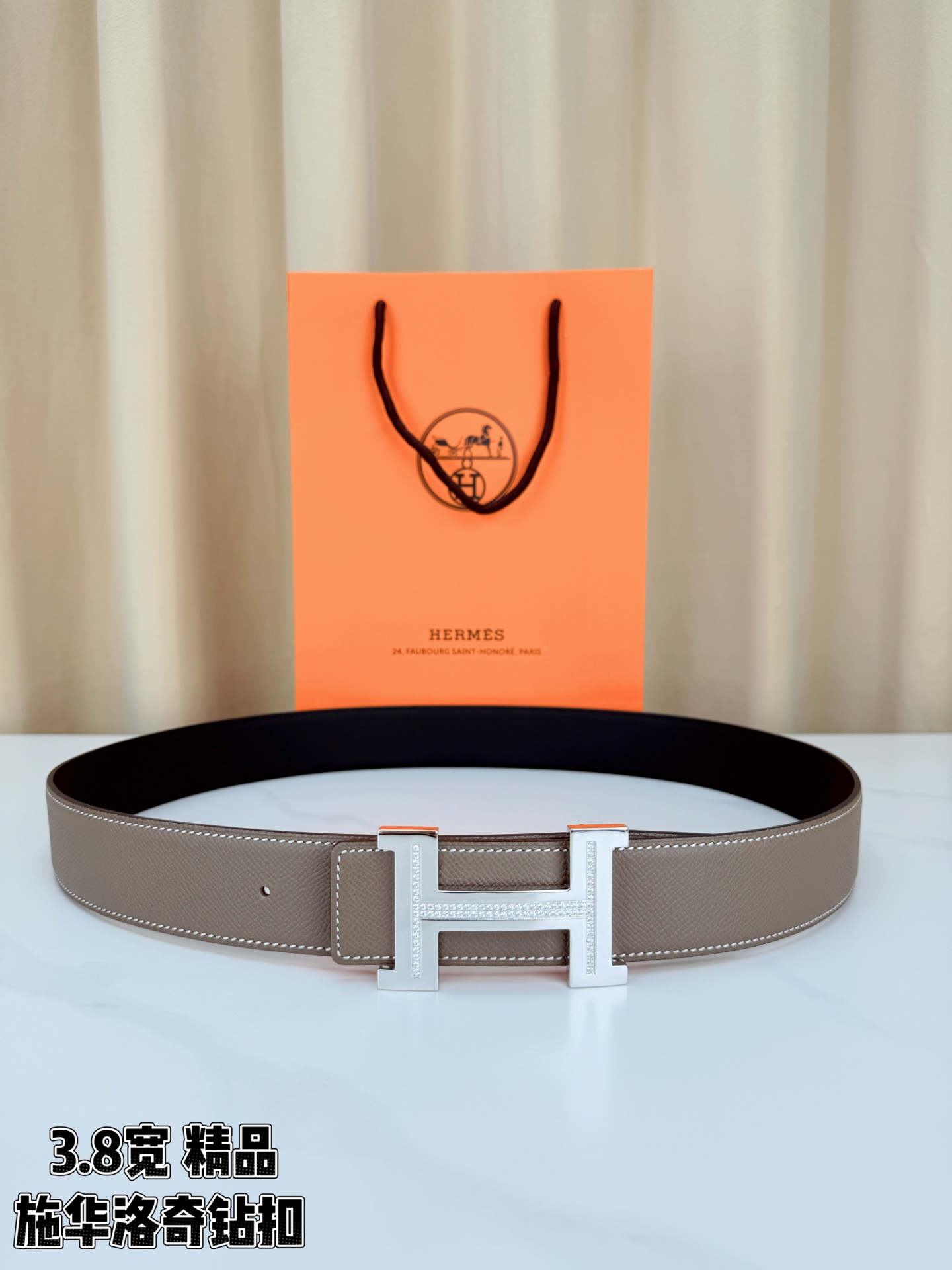 精品 HERMES 3.8cm宽腰带，精选头层牛皮，镶嵌施华洛奇水钻H扣，质感奢华。经典双面设计，百搭优
