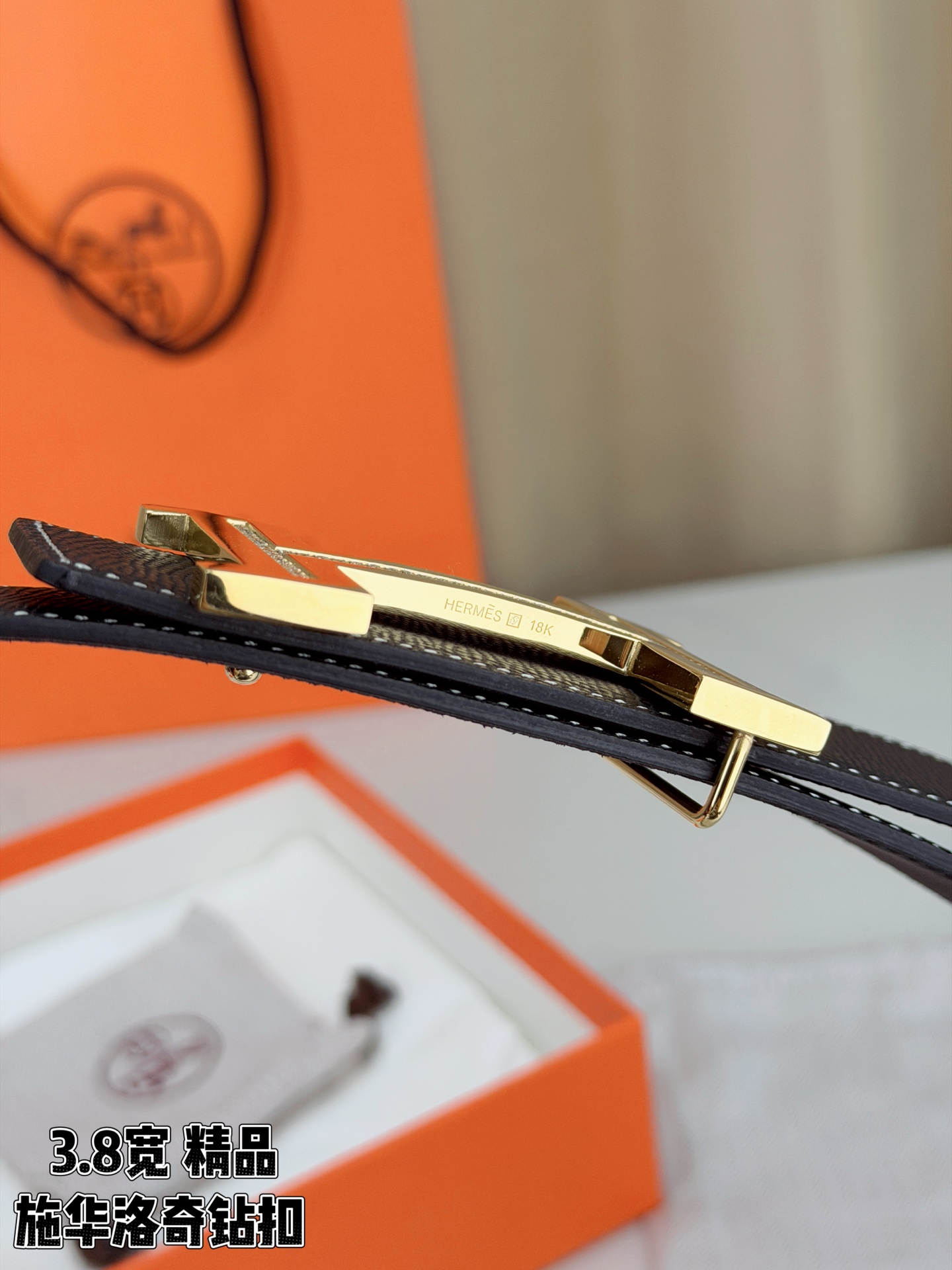 精品 HERMES 3.8cm宽腰带，精选头层牛皮，镶嵌施华洛奇水钻H扣，质感奢华。经典双面设计，百搭优