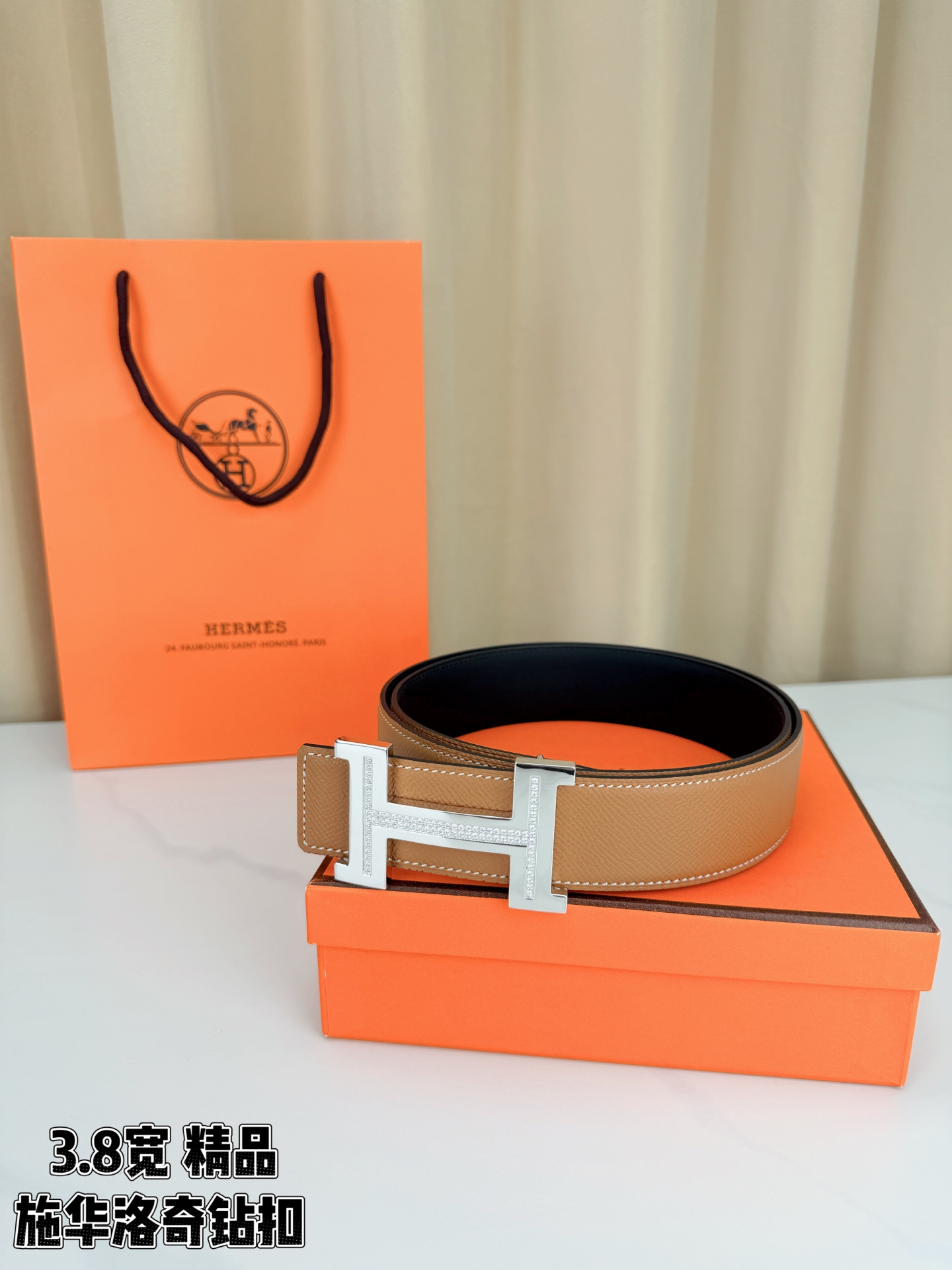 精品 HERMES 3.8cm宽腰带，精选头层牛皮，镶嵌施华洛奇水钻H扣，质感奢华。经典双面设计，百搭优