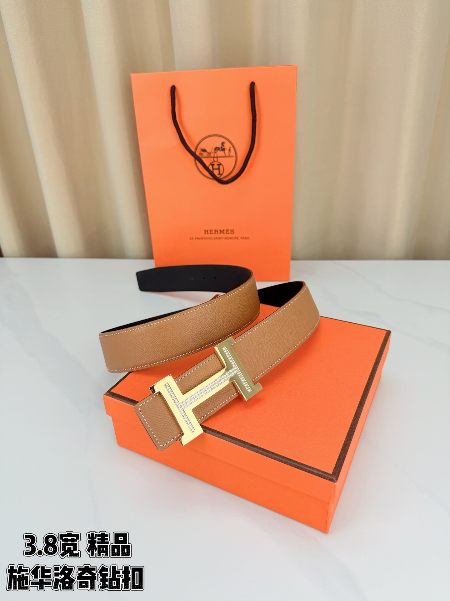精品 HERMES 3.8cm宽腰带，精选头层牛皮，镶嵌施华洛奇水钻H扣，质感奢华。经典双面设计，百搭优